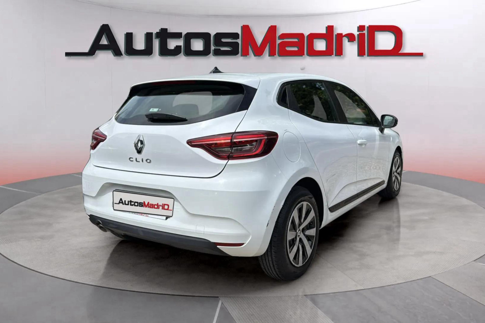 Renault Clio Equilibre TCe - foto 7