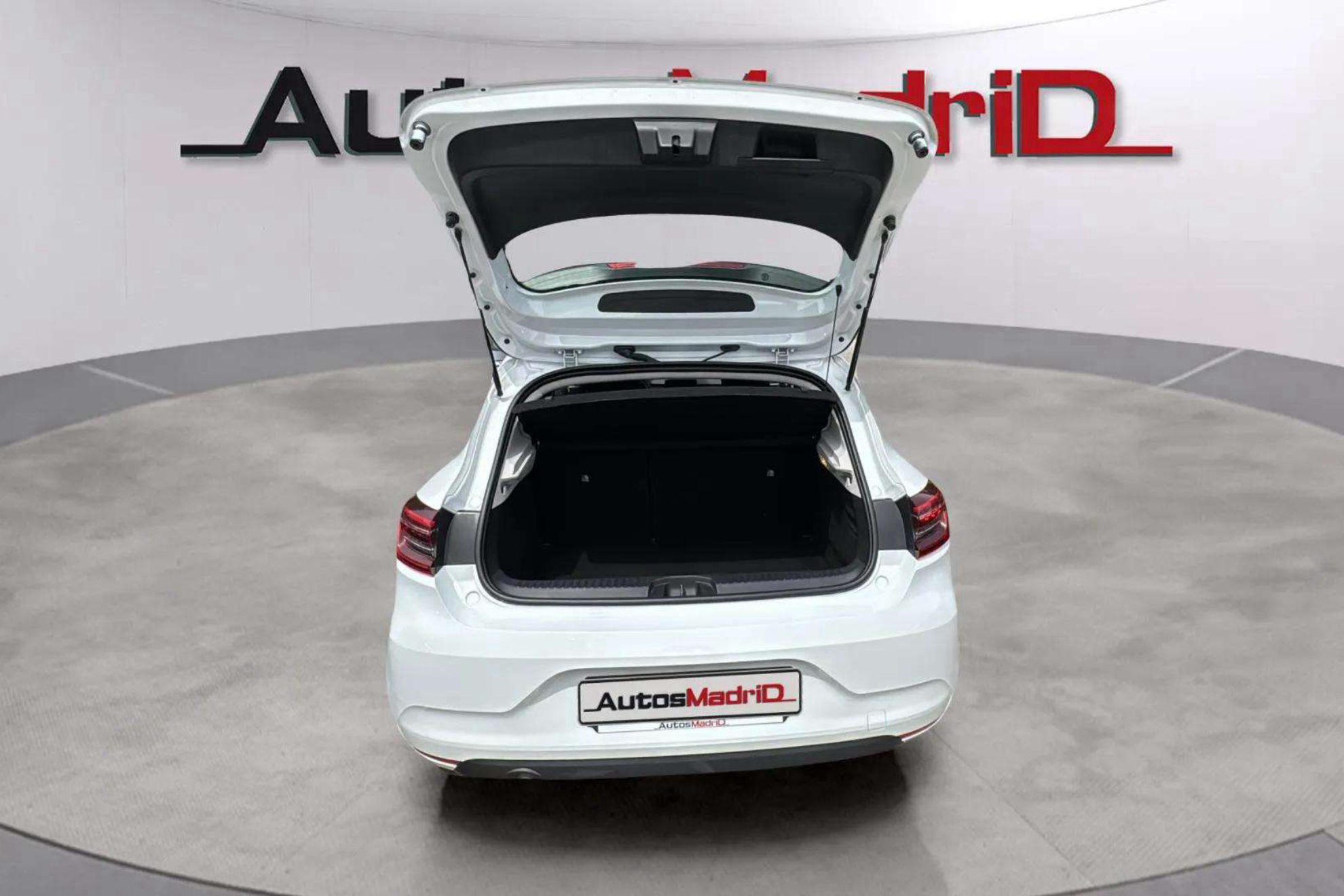 Renault Clio Equilibre TCe - foto 9