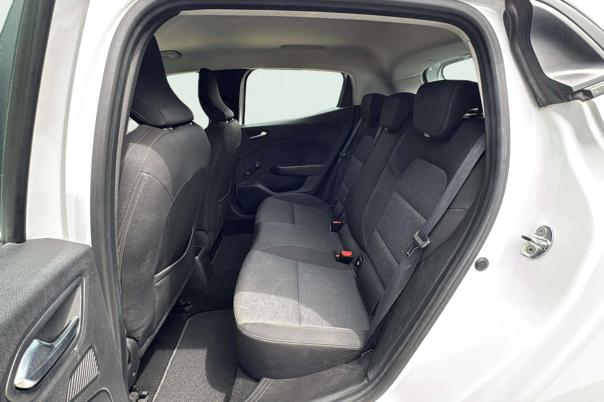 Renault Clio Equilibre TCe - foto 14