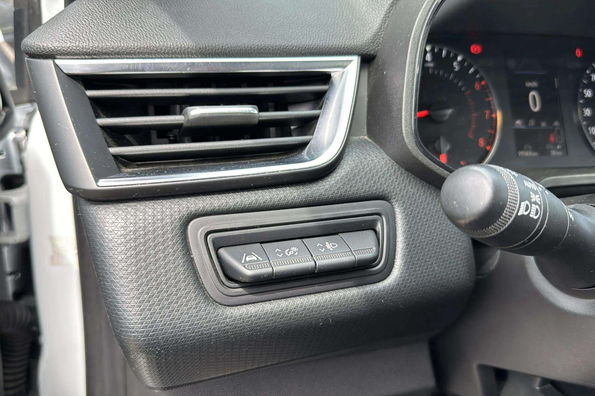 Renault Clio Equilibre TCe - foto 22