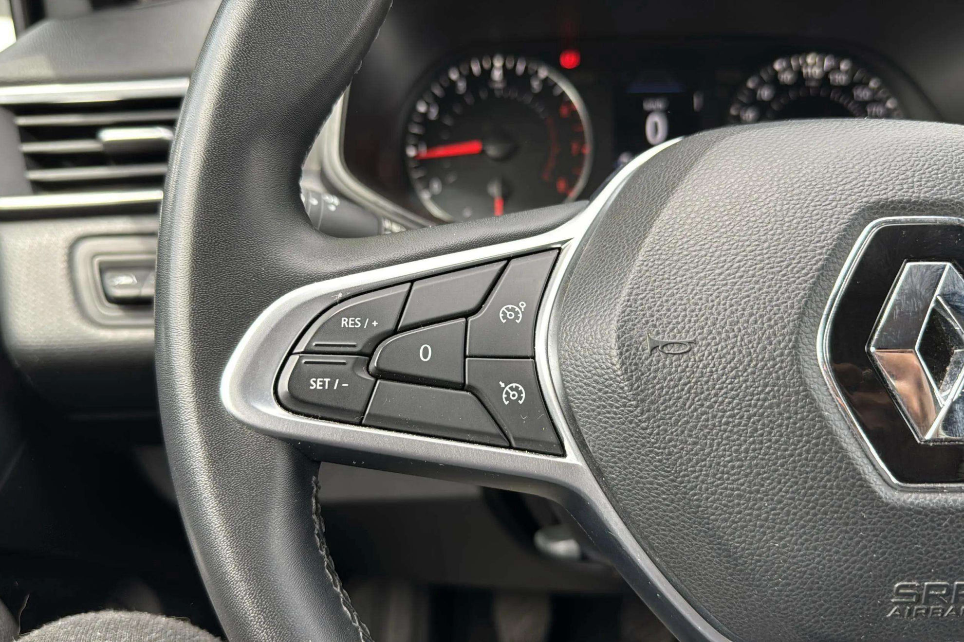 Renault Clio Equilibre TCe - foto 23