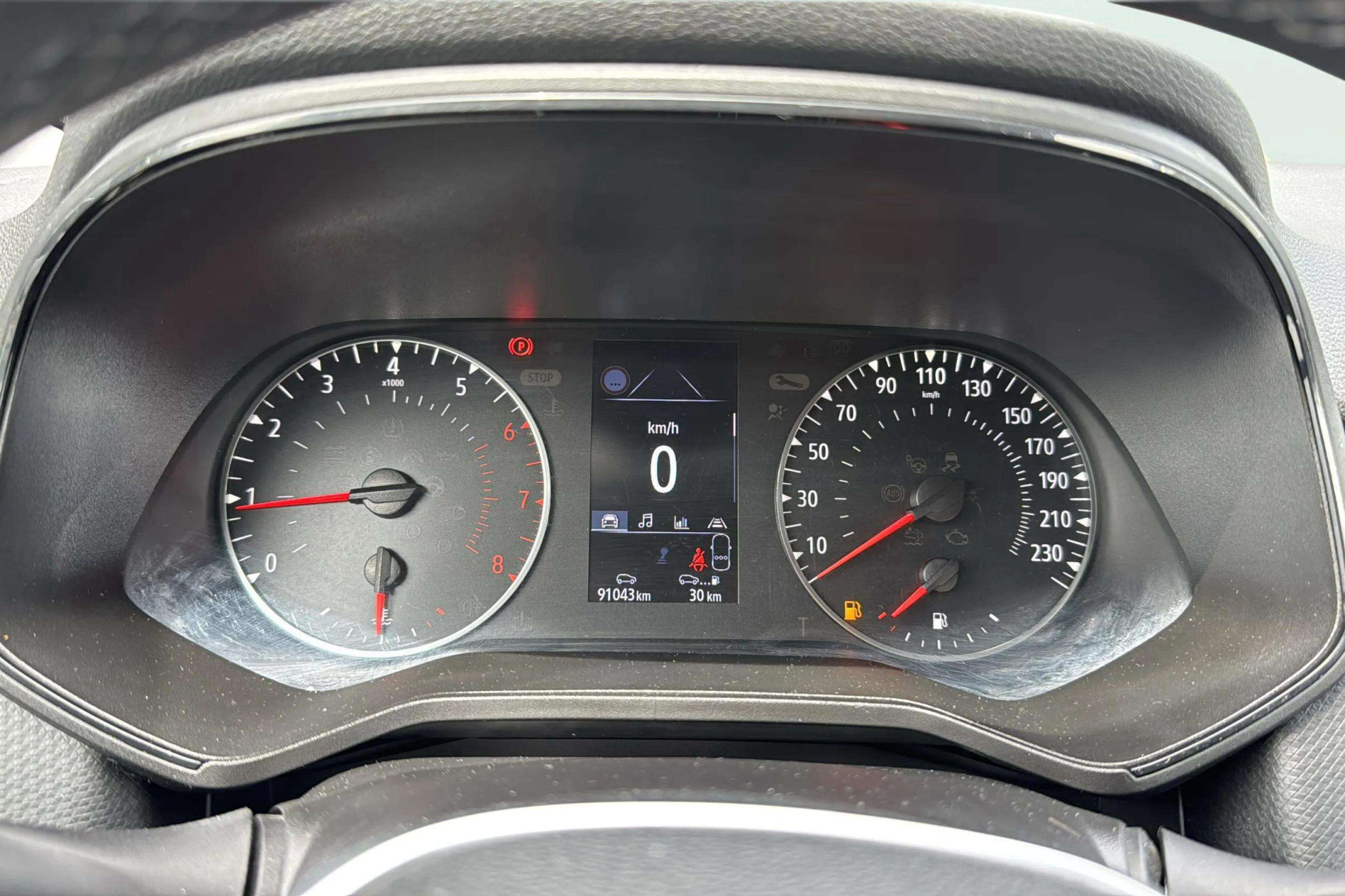 Renault Clio Equilibre TCe - foto 27