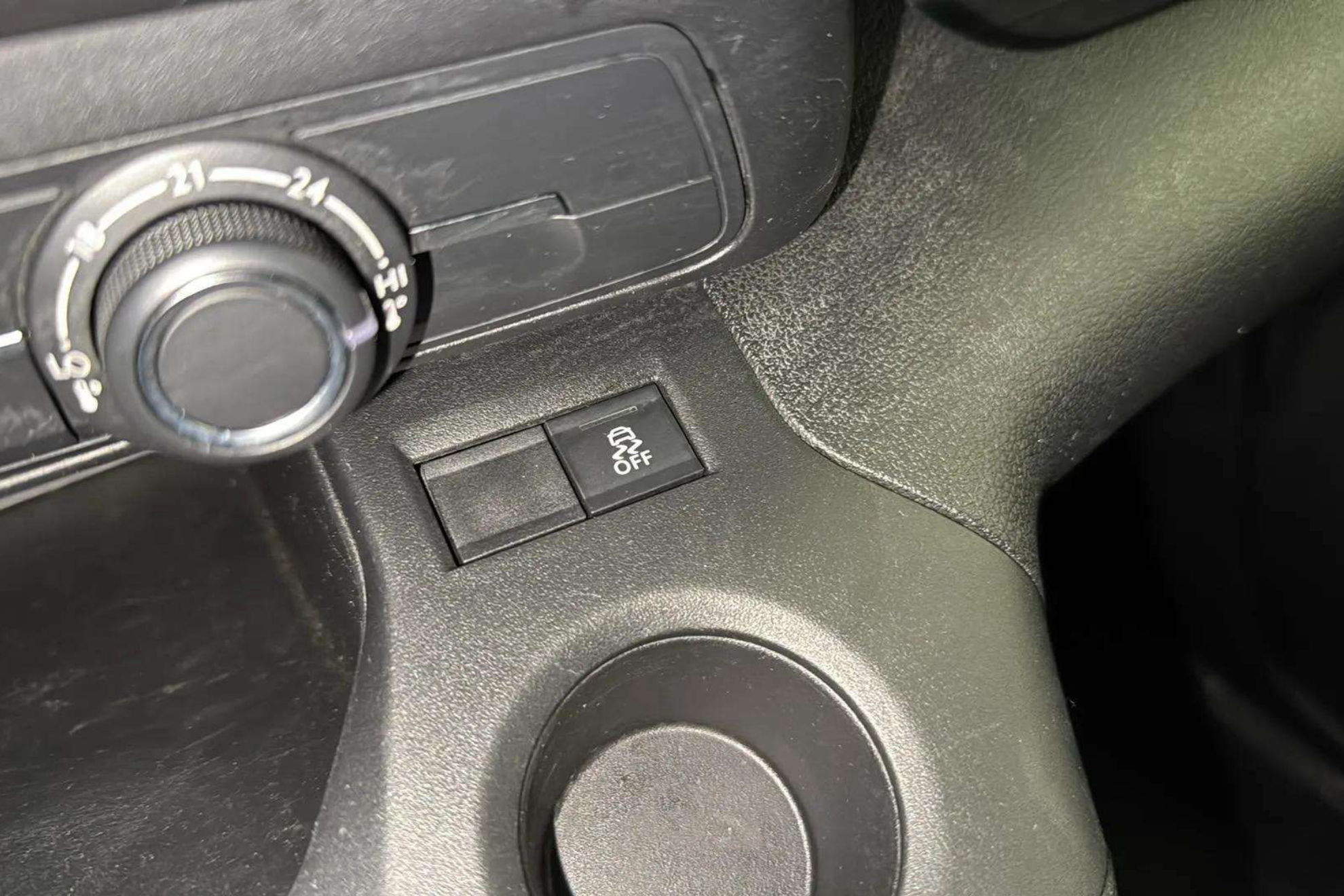 Citroën Berlingo Talla M BlueHDi 75 Control - foto 25