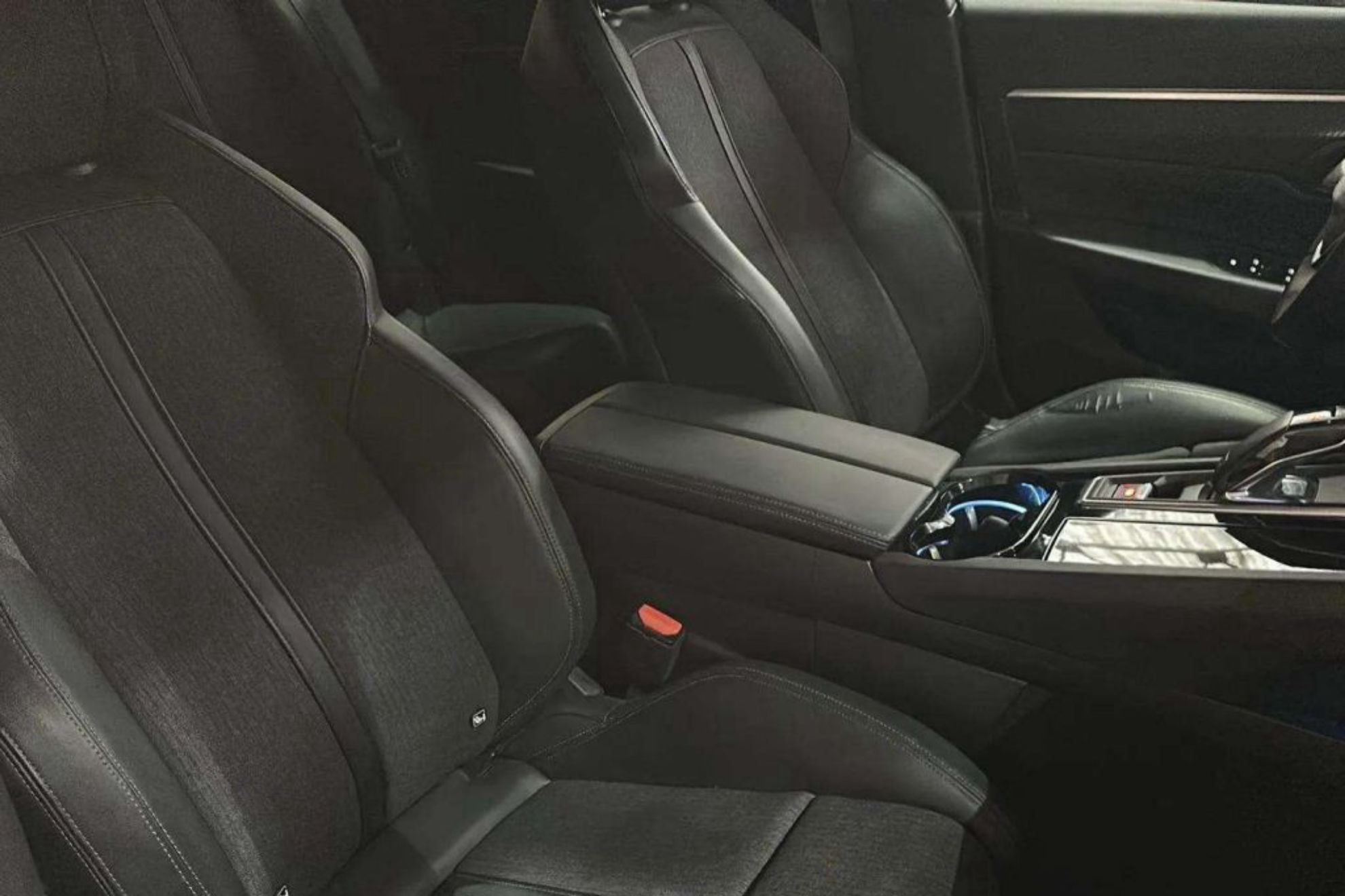 Peugeot 508 Allure Pack BlueHDi 130 EAT8 - foto 17
