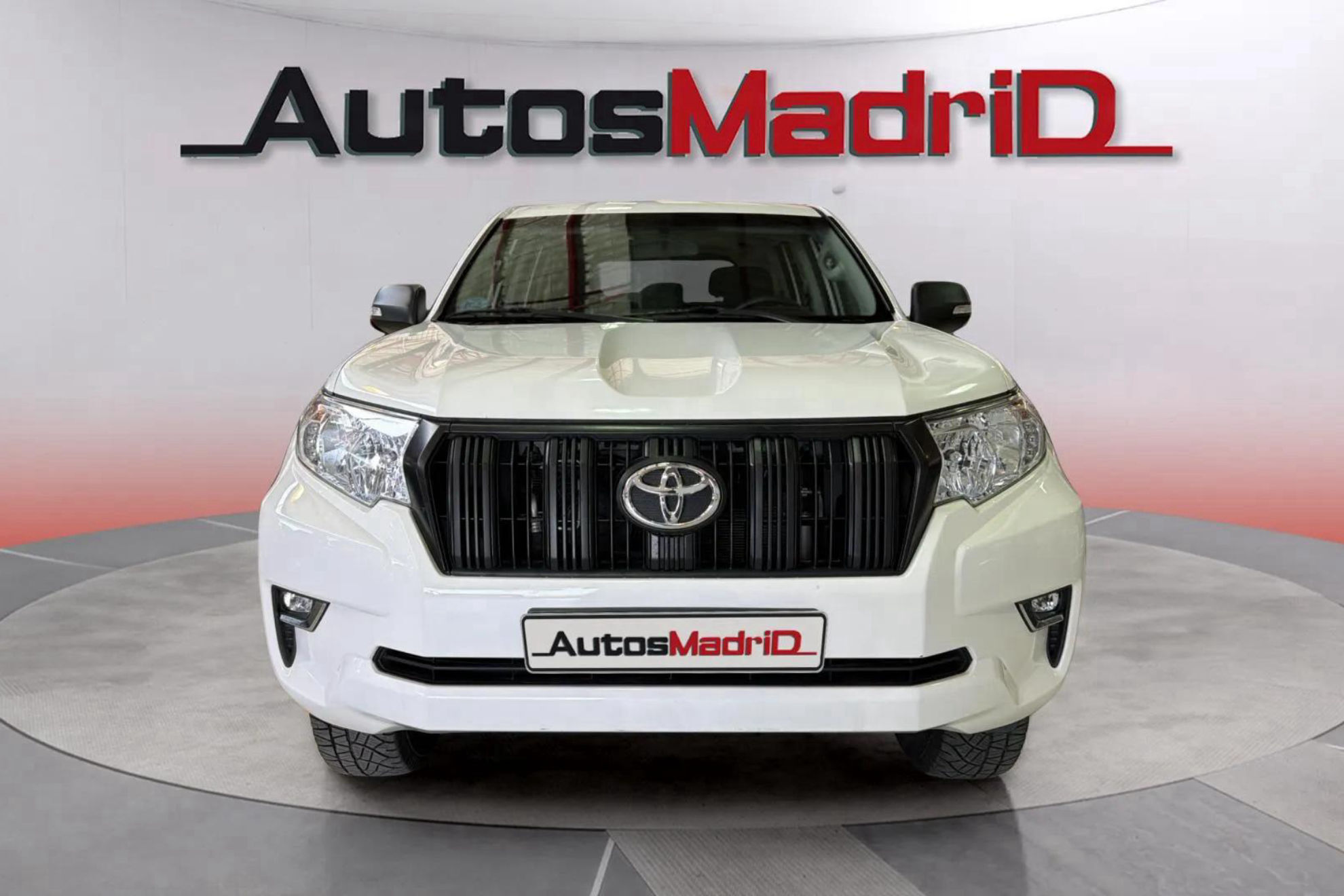Toyota Land Cruiser 2.8 D-4D GX 7 plazas - foto 2