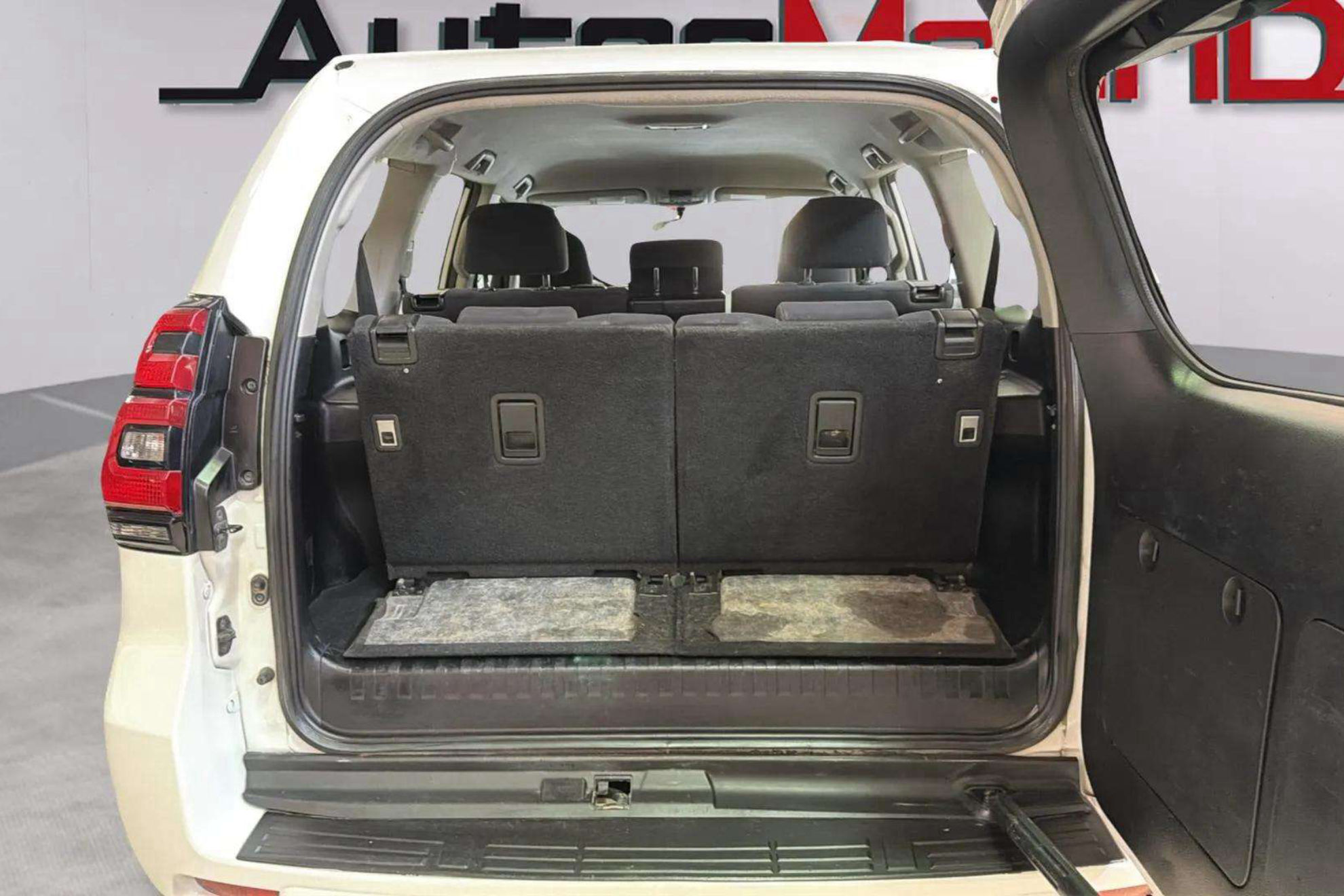 Toyota Land Cruiser 2.8 D-4D GX 7 plazas - foto 9