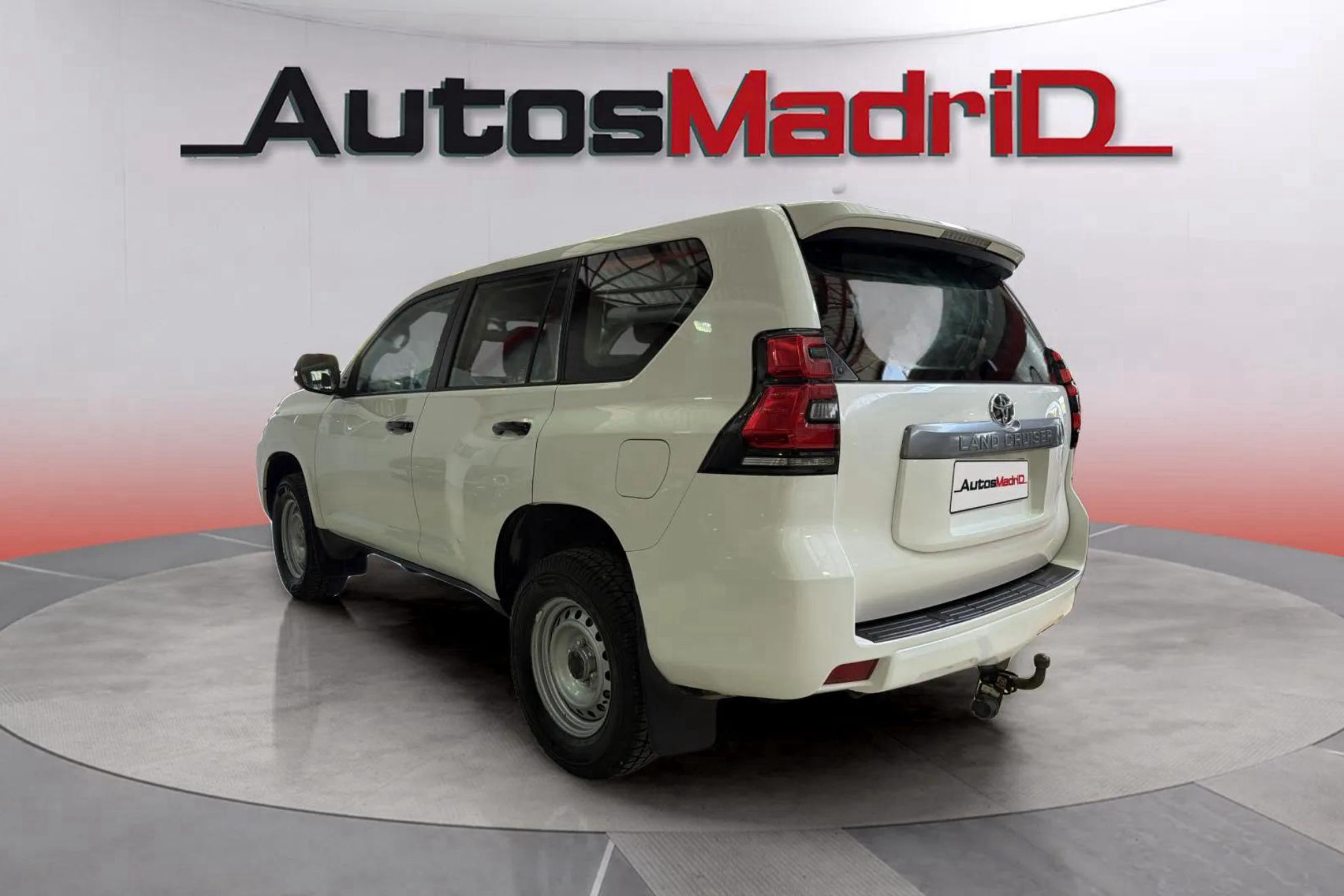 Toyota Land Cruiser 2.8 D-4D GX 7 plazas - foto 5