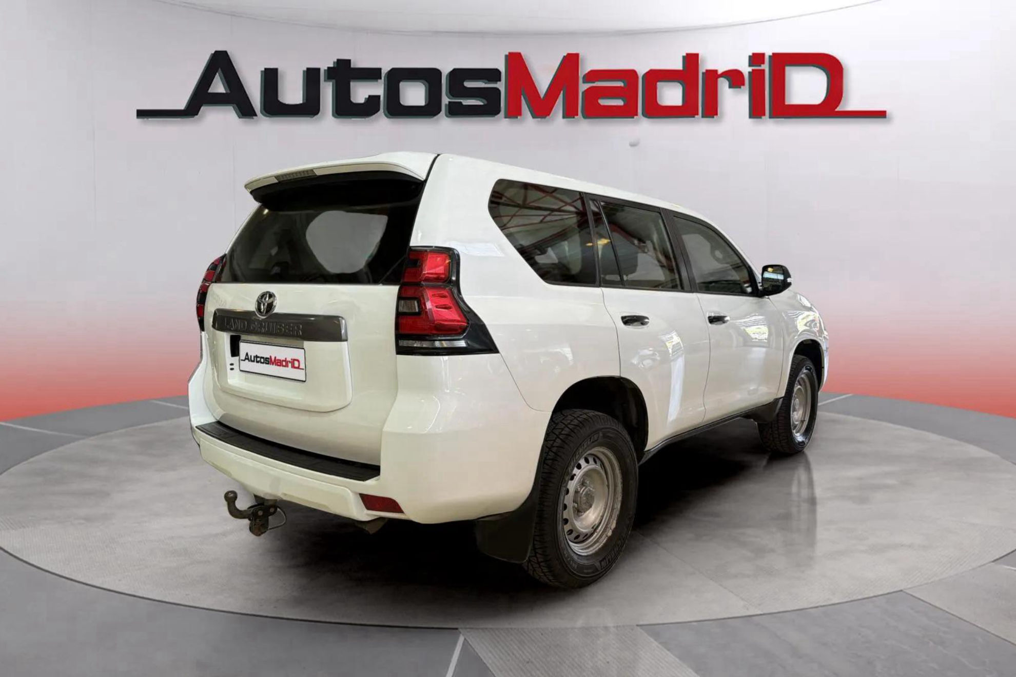 Toyota Land Cruiser 2.8 D-4D GX 7 plazas - foto 10