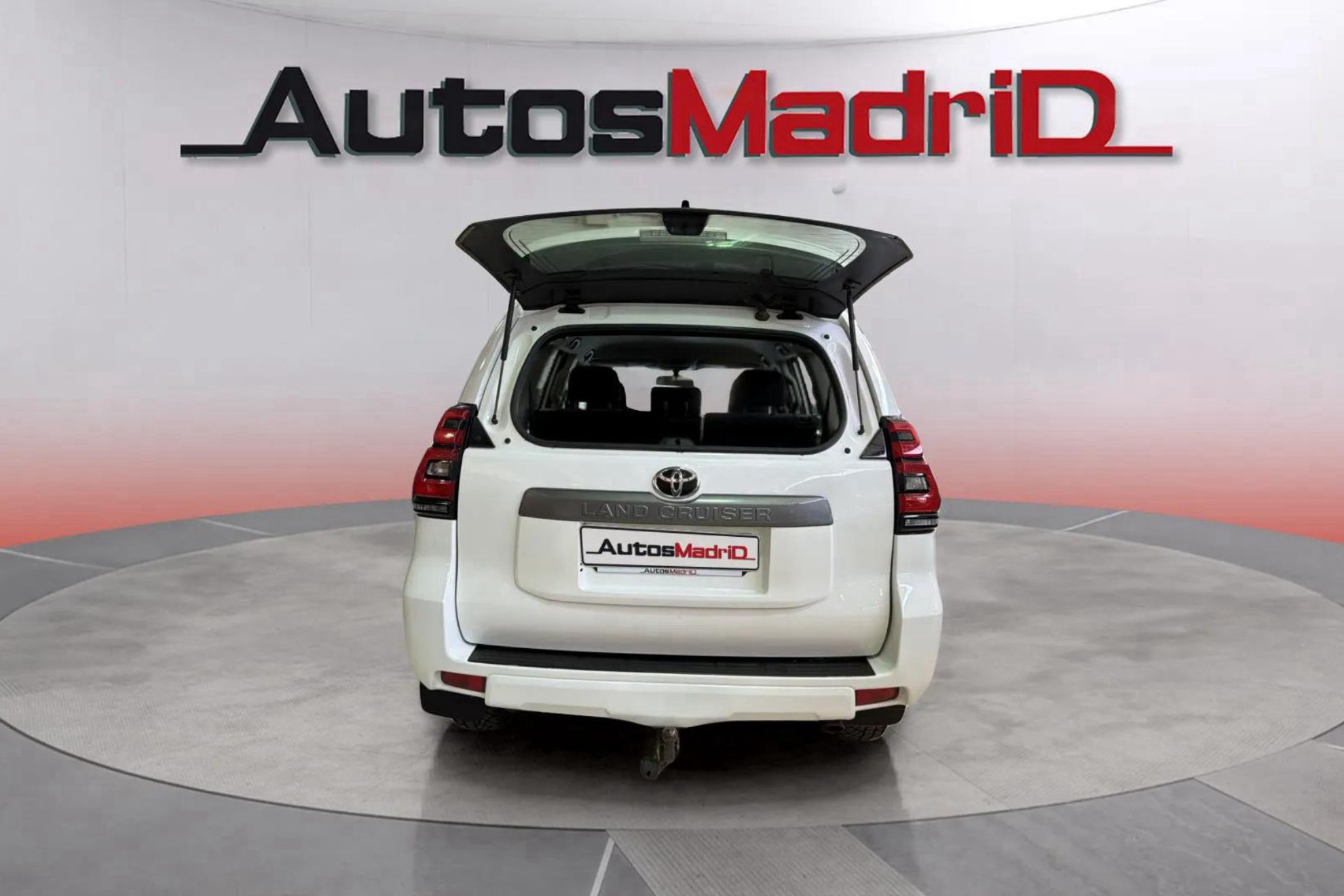 Toyota Land Cruiser 2.8 D-4D GX 7 plazas - foto 7