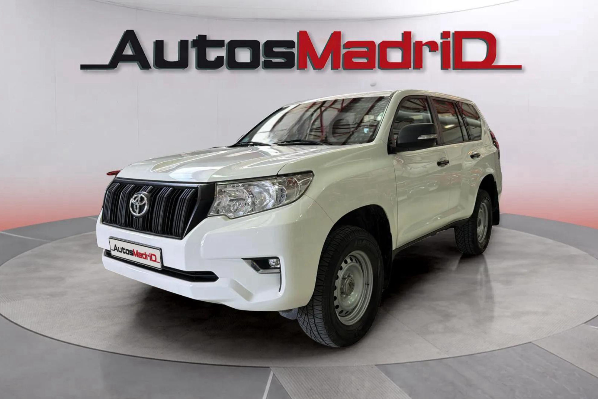 Toyota Land Cruiser 2.8 D-4D GX 7 plazas - foto 3