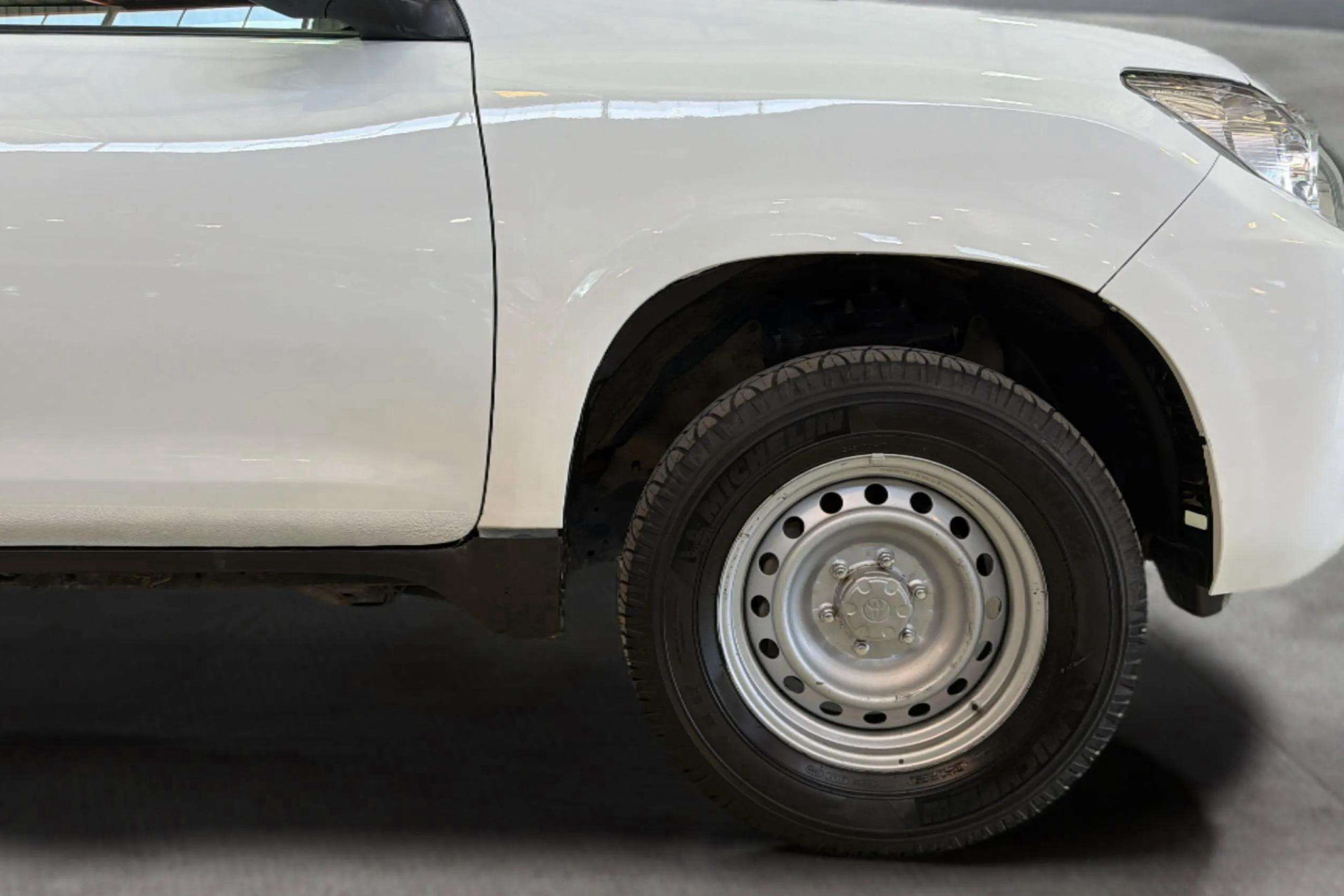 Toyota Land Cruiser 2.8 D-4D GX 7 plazas - foto 12