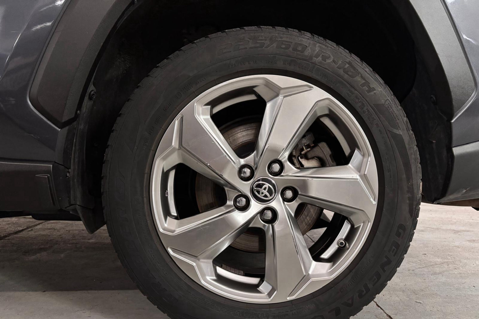 Toyota RAV4 2.5l 220H Advance Plus 4WD - foto 10