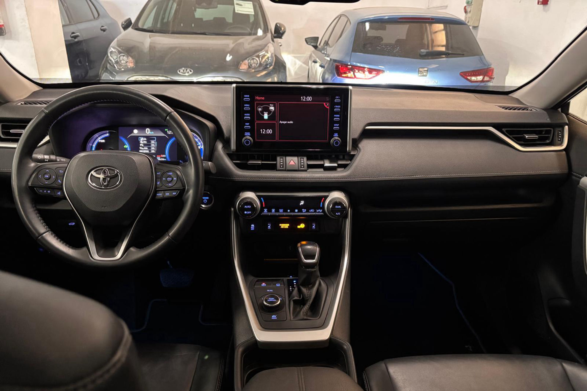 Toyota RAV4 2.5l 220H Advance Plus 4WD - foto 14