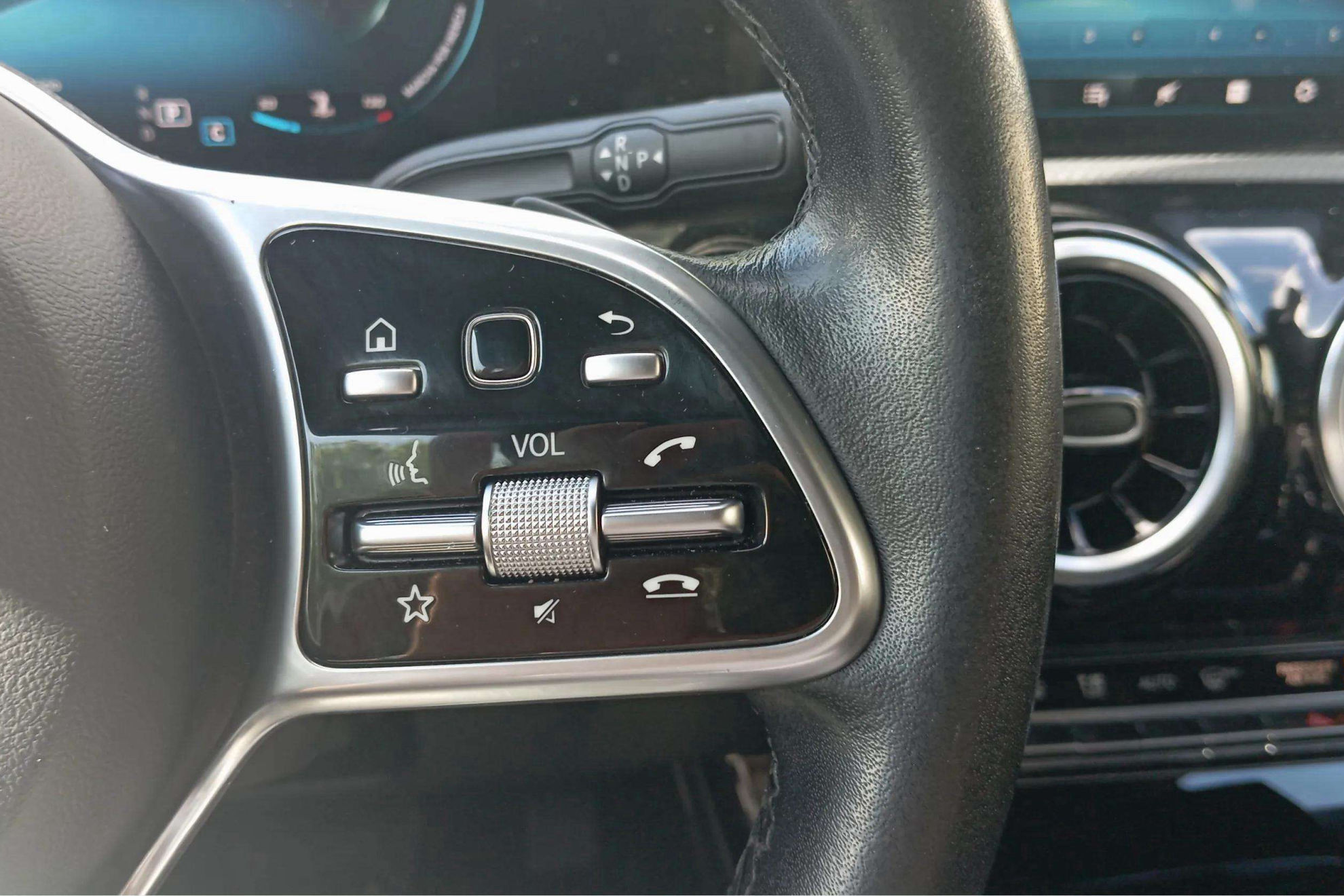 Mercedes-Benz Clase A A 180 d - foto 16