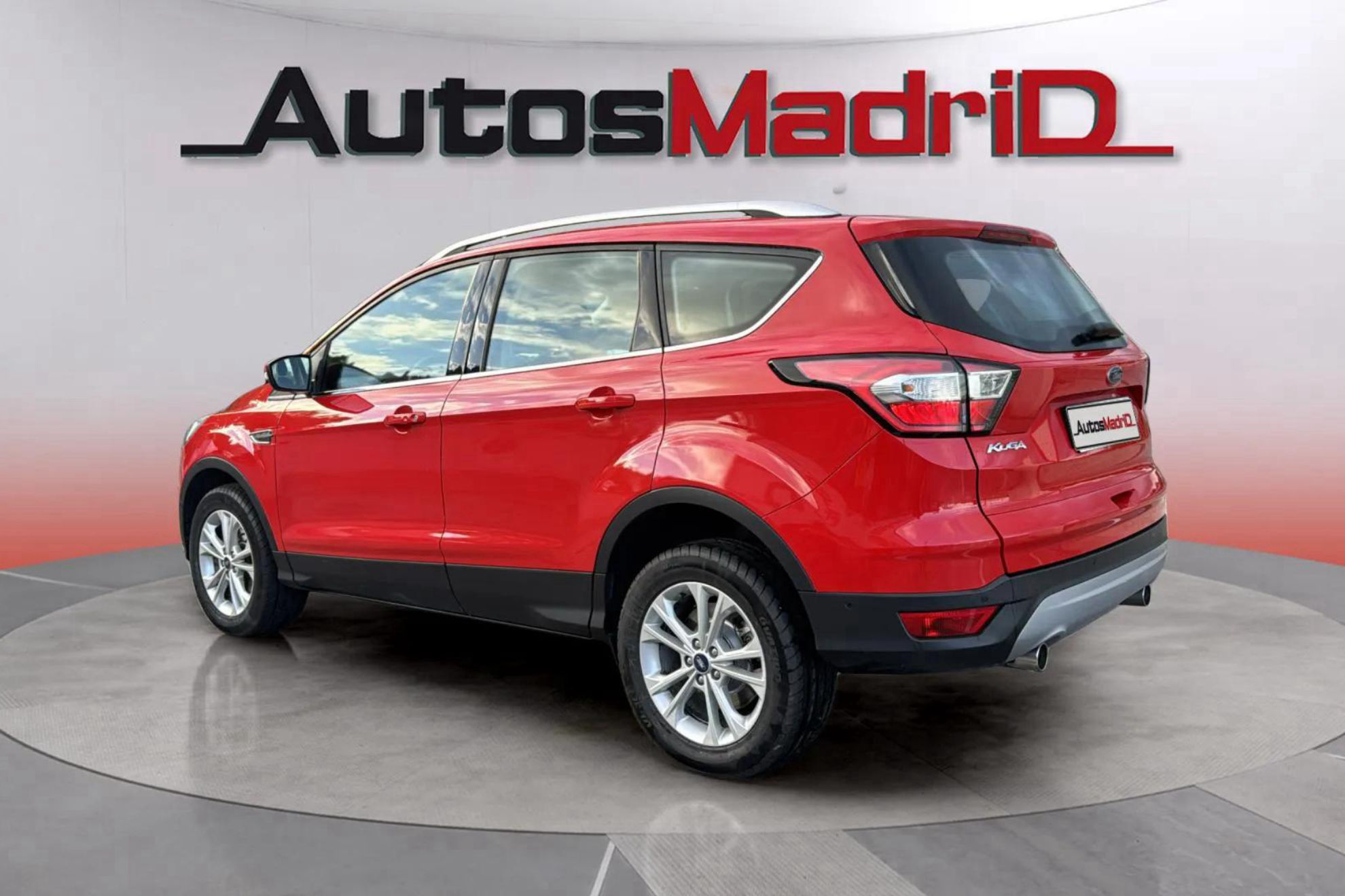Ford Kuga 1.5 TDCi 4x2 Titanium - foto 5