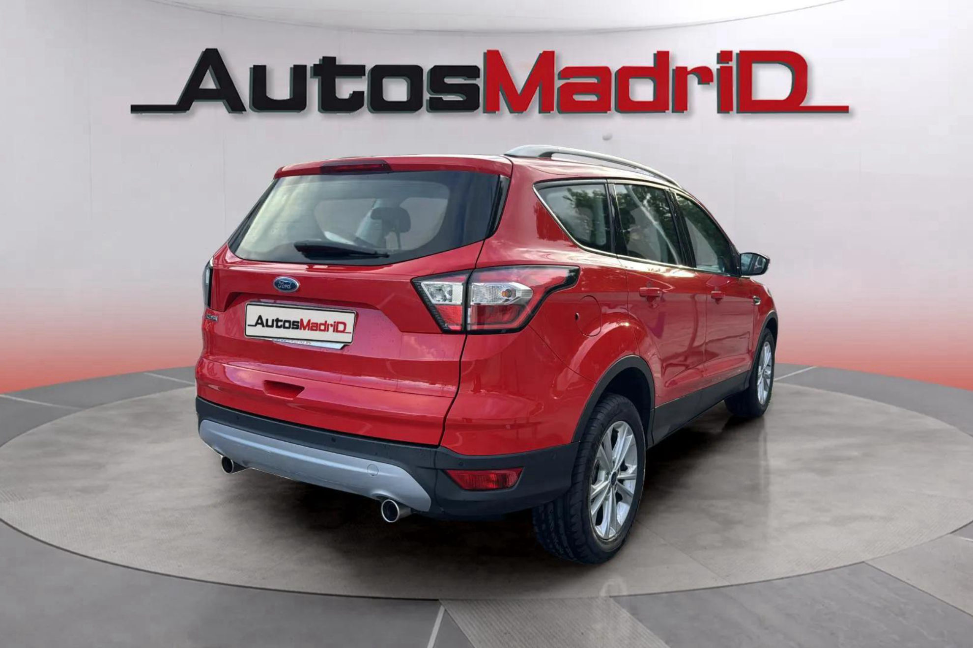 Ford Kuga 1.5 TDCi 4x2 Titanium - foto 7