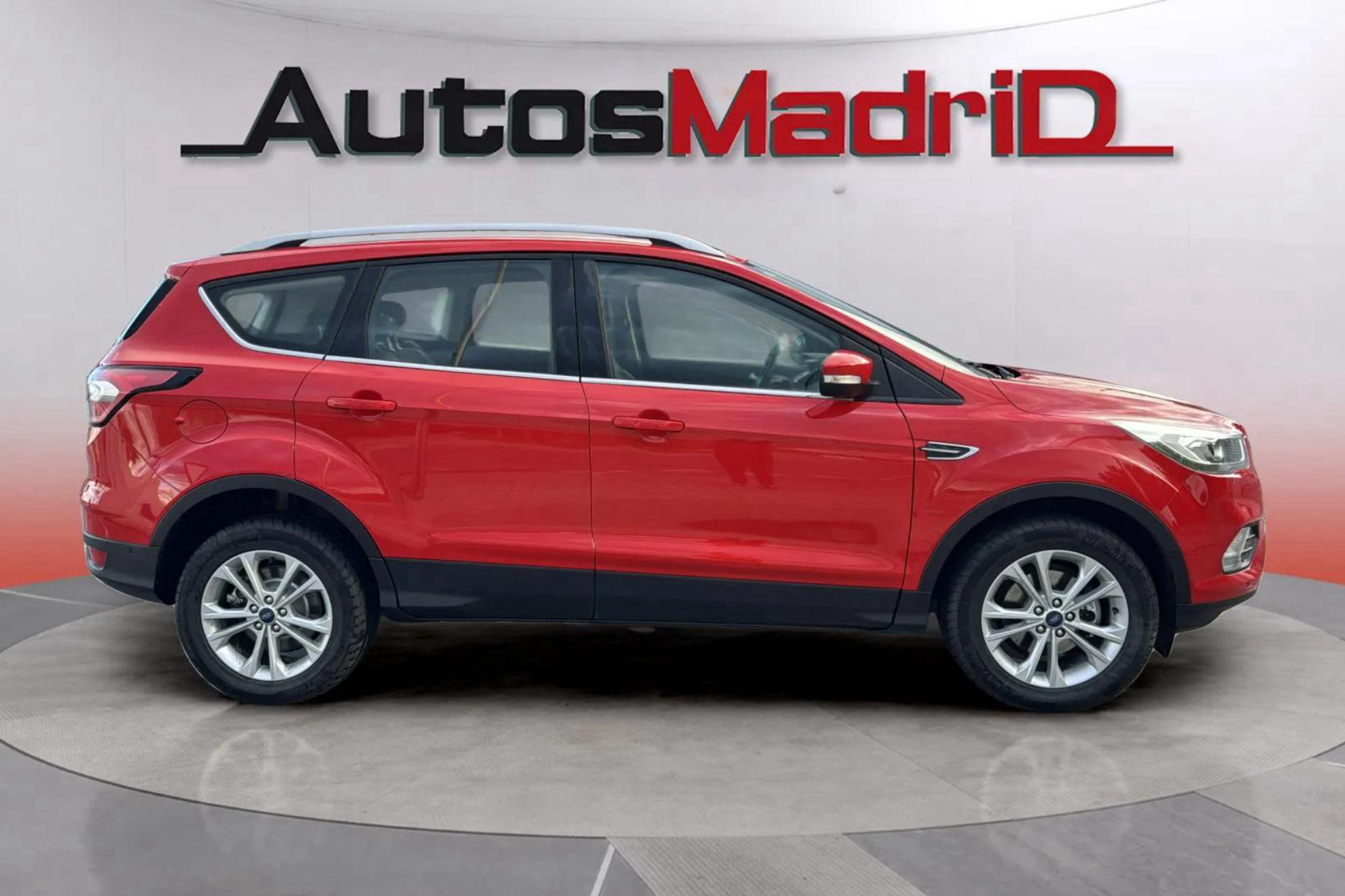 Ford Kuga 1.5 TDCi 4x2 Titanium - foto 8
