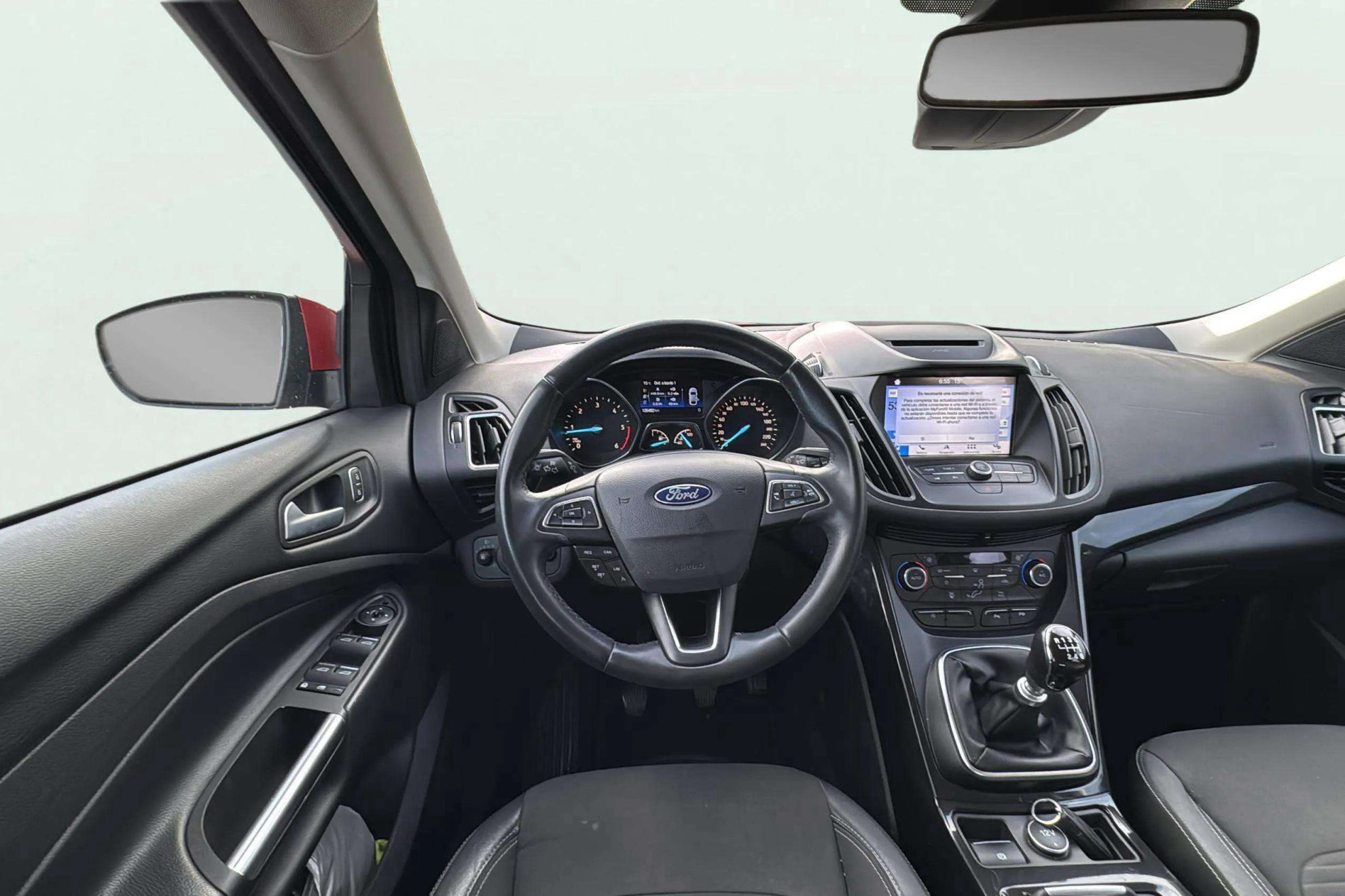 Ford Kuga 1.5 TDCi 4x2 Titanium - foto 21