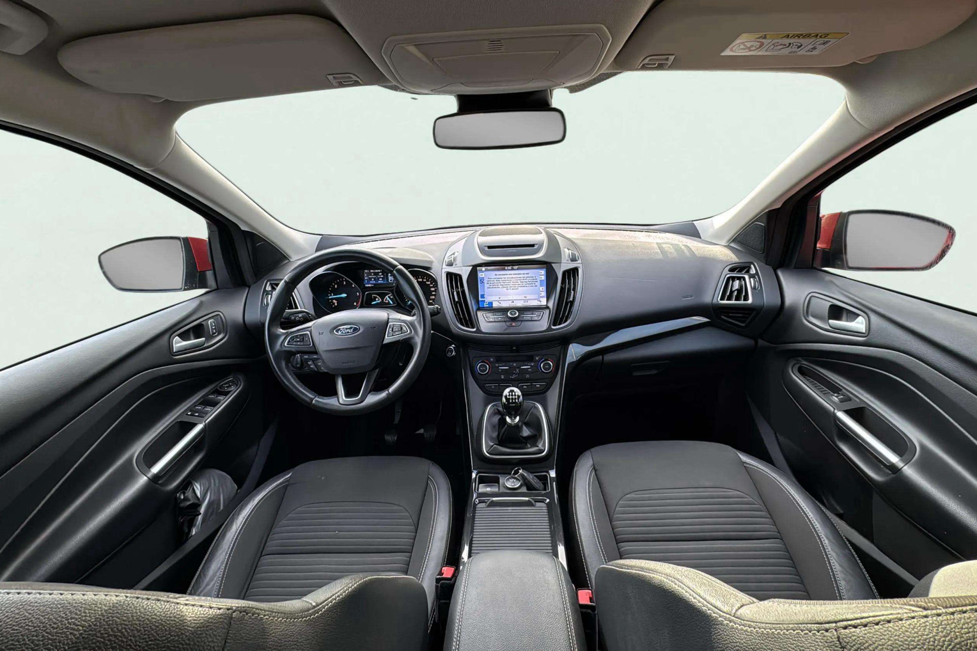 Ford Kuga 1.5 TDCi 4x2 Titanium - foto 20
