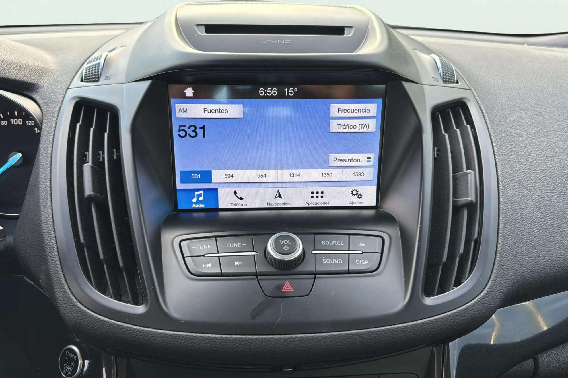 Ford Kuga 1.5 TDCi 4x2 Titanium - foto 29