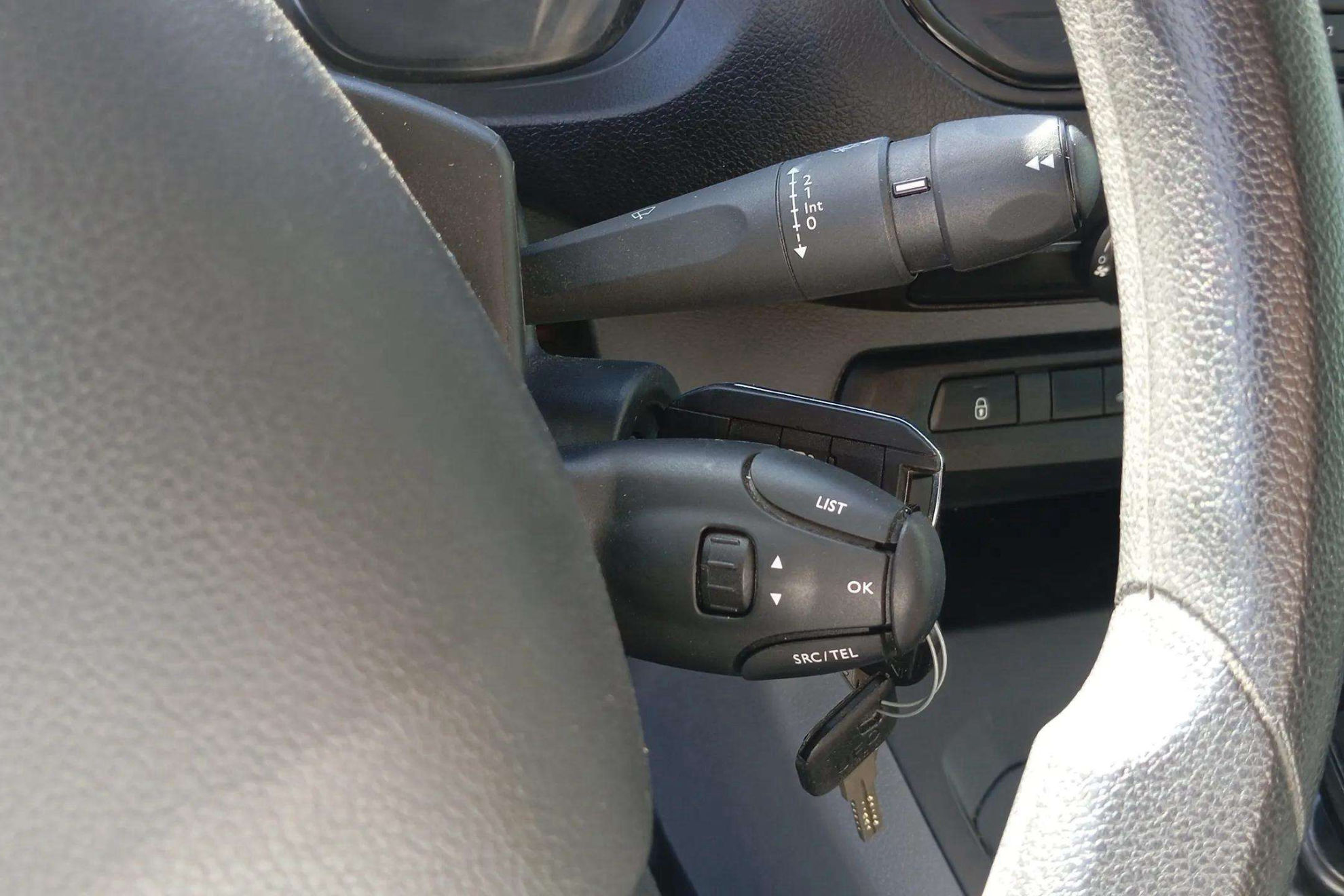 Peugeot Expert Furgón Premium 1.5 BlueHDi 120 Standard - foto 13