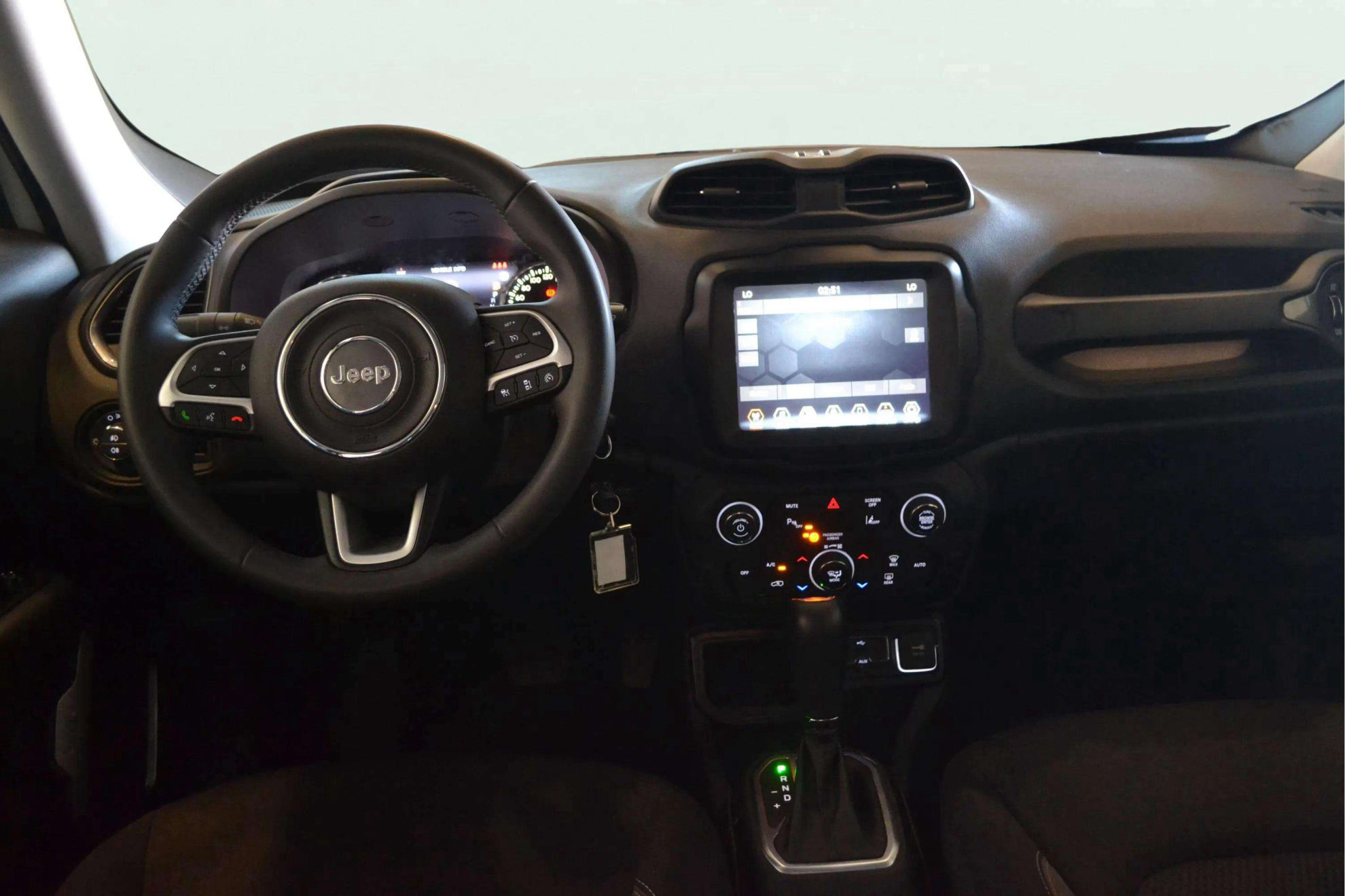 Jeep Renegade eHybrid 1.5 Limited ATX - foto 15