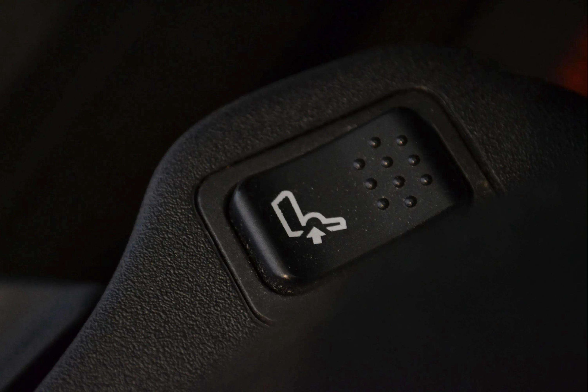 Jeep Renegade eHybrid 1.5 Limited ATX - foto 17
