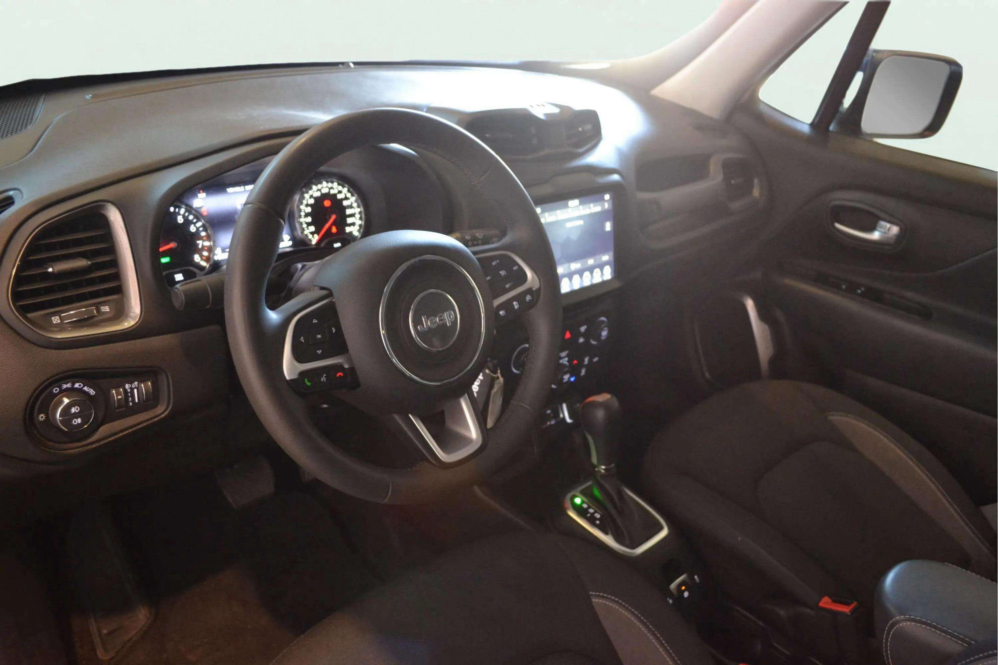 Jeep Renegade eHybrid 1.5 Limited ATX - foto 14