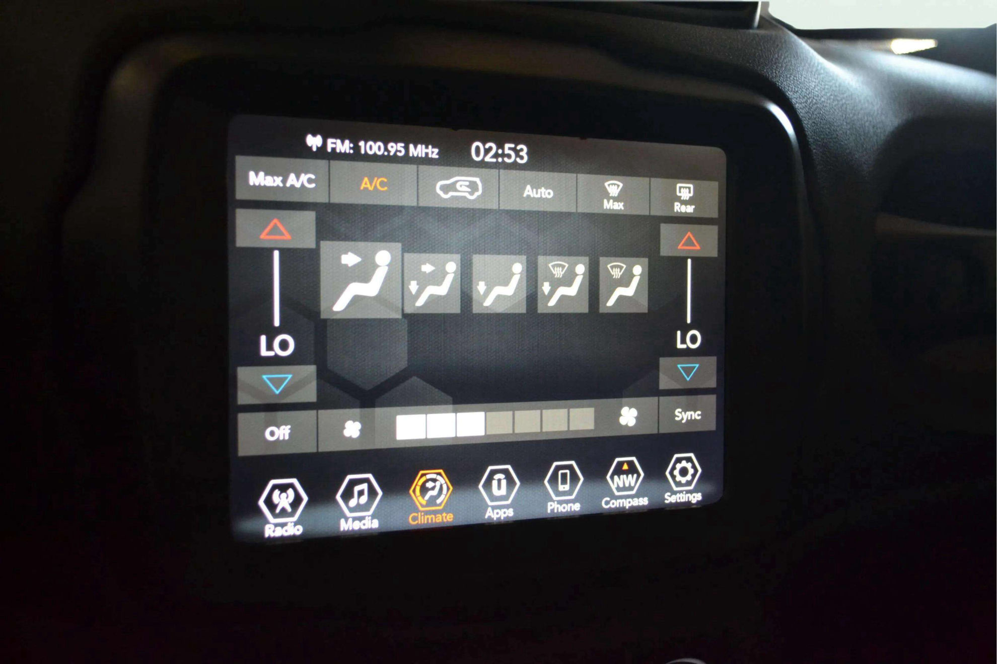 Jeep Renegade eHybrid 1.5 Limited ATX - foto 28