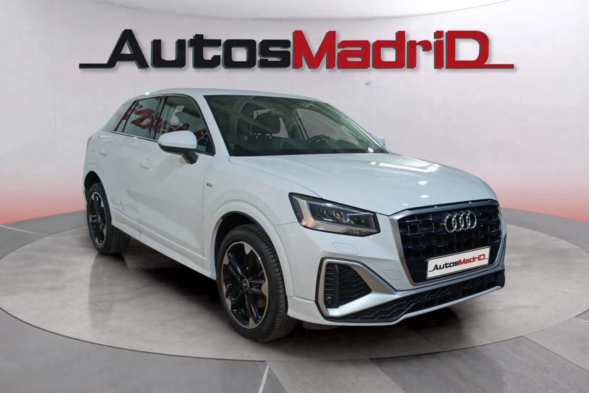 Audi Q2 S line 30 TDI