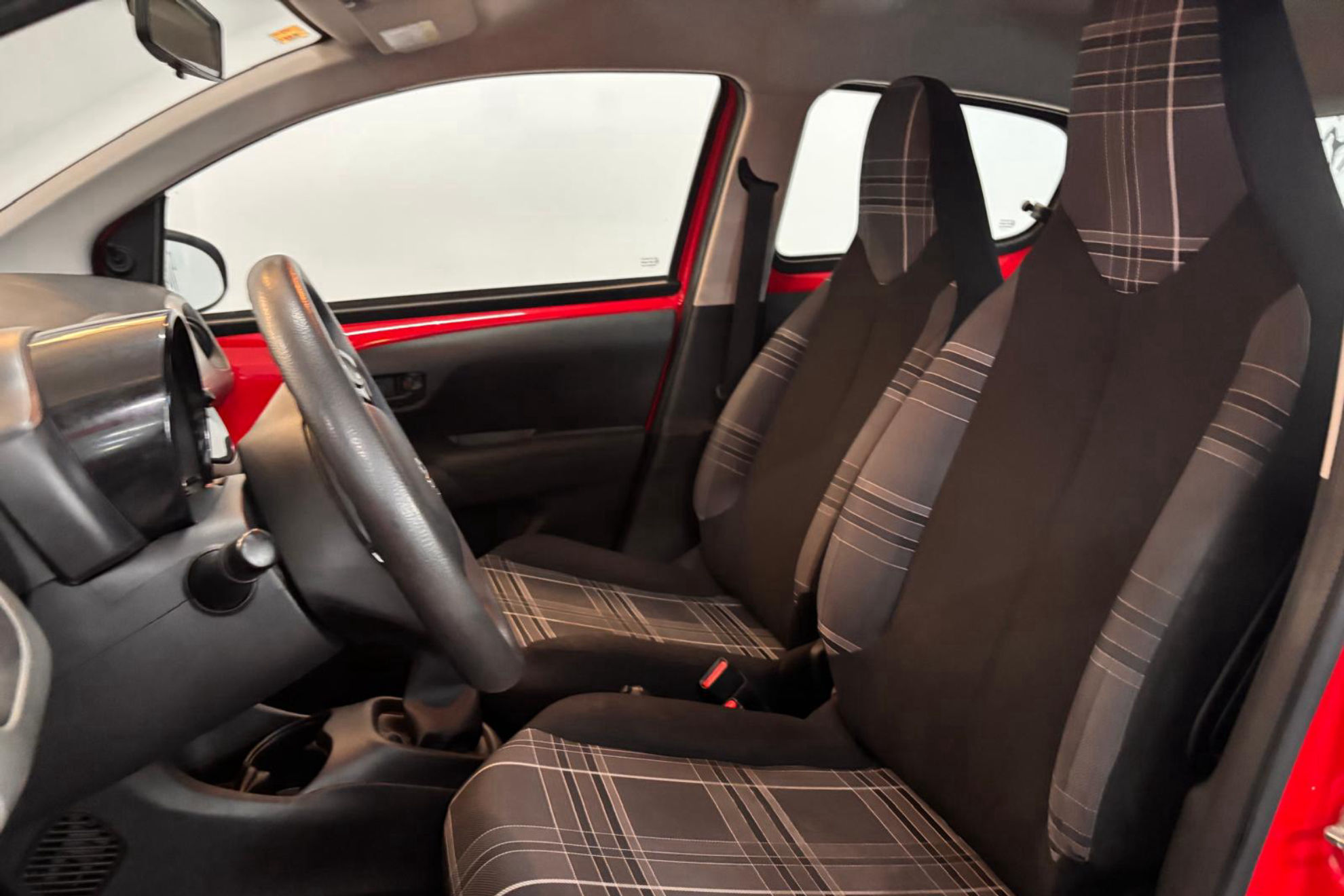 Peugeot 108 1.2 PureTech - foto 9