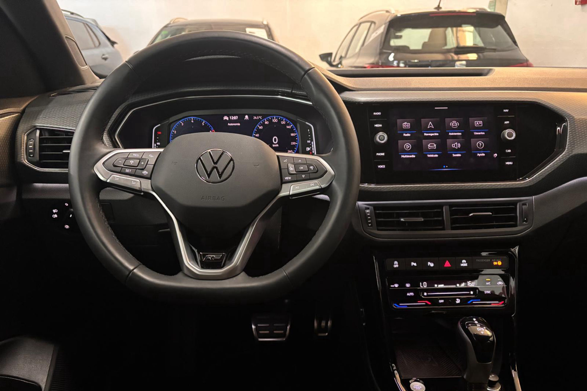 Volkswagen T-Cross R-Line 1.0 TSI DSG - foto 14