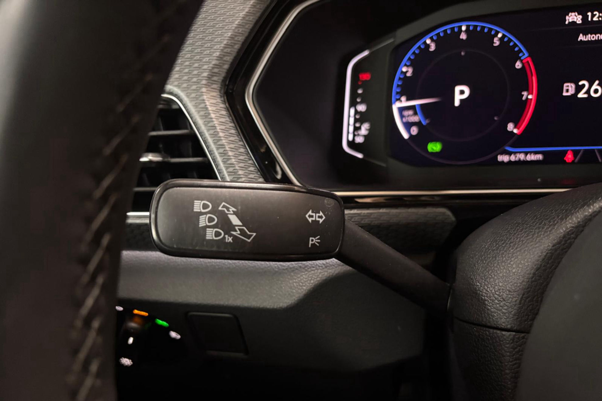 Volkswagen T-Cross R-Line 1.0 TSI DSG - foto 19