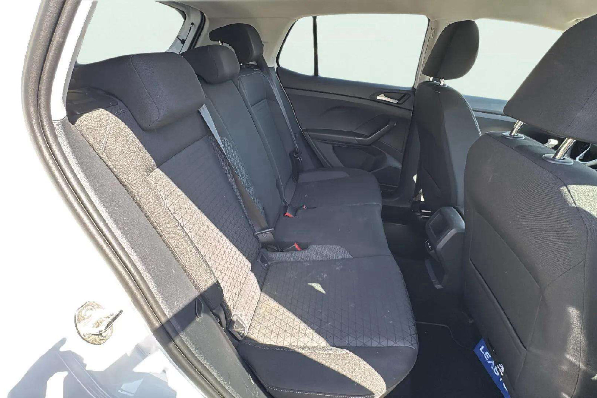 Volkswagen T-Cross Advance 1.0 TSI - foto 13