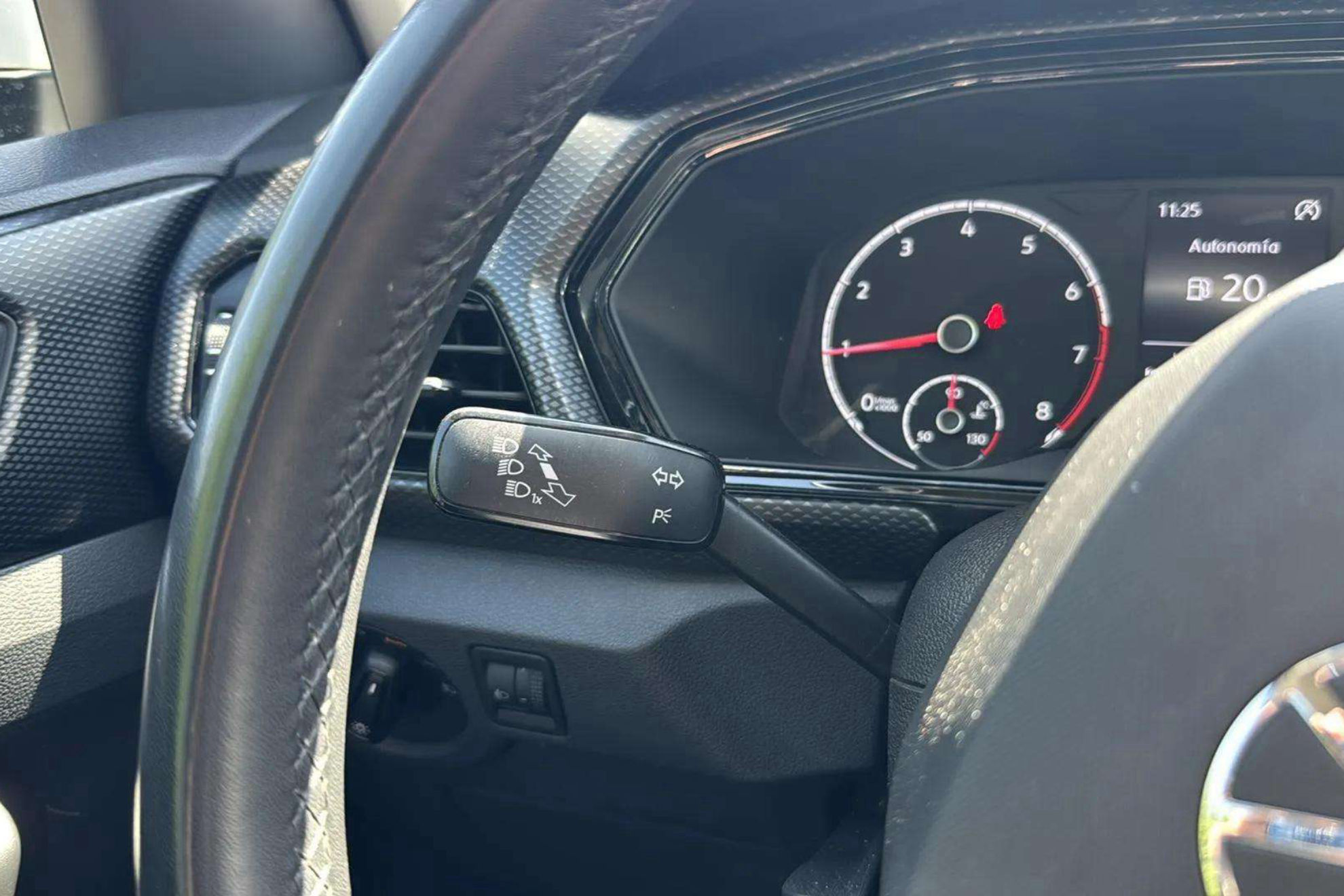 Volkswagen T-Cross Advance 1.0 TSI - foto 20