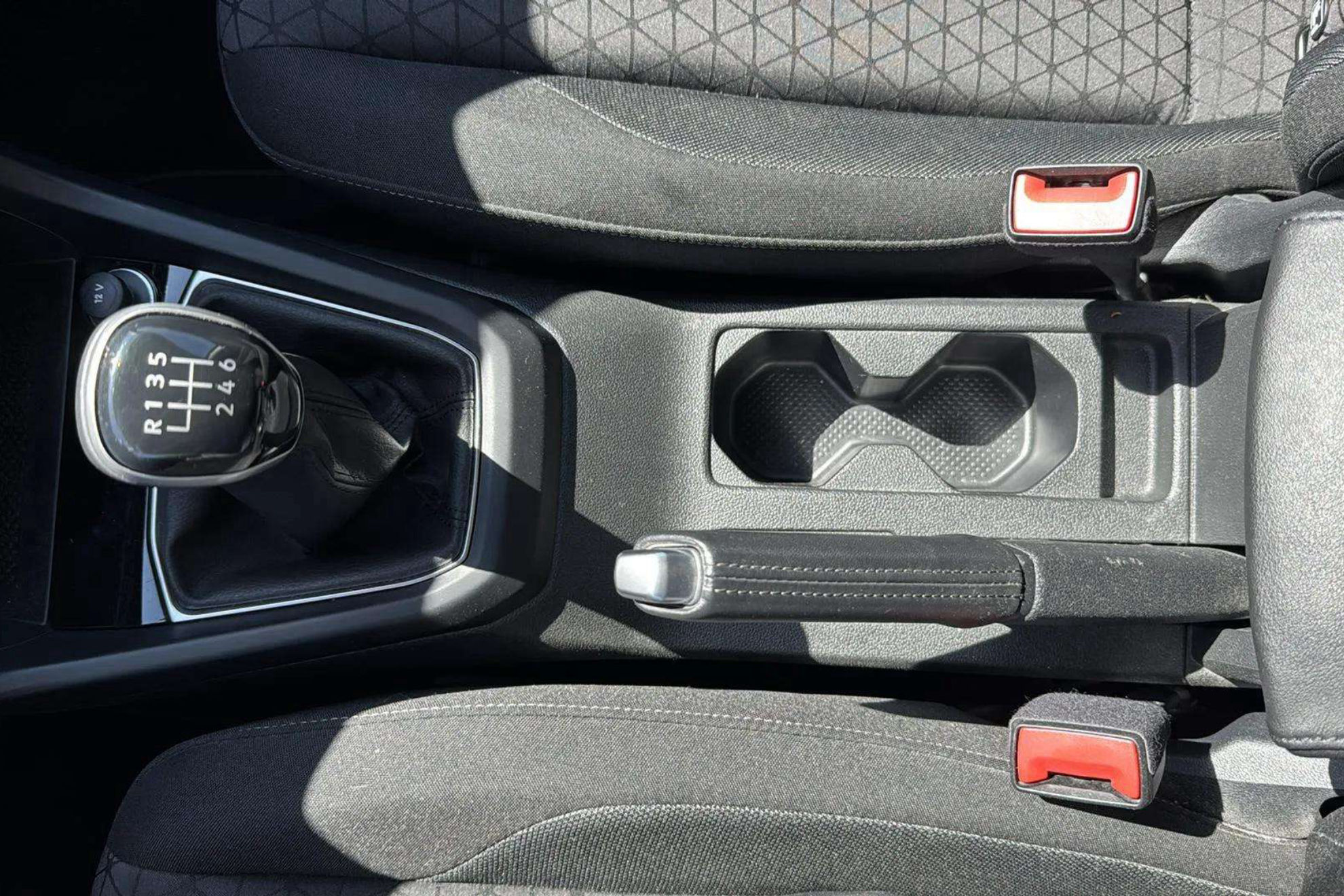 Volkswagen T-Cross Advance 1.0 TSI - foto 30