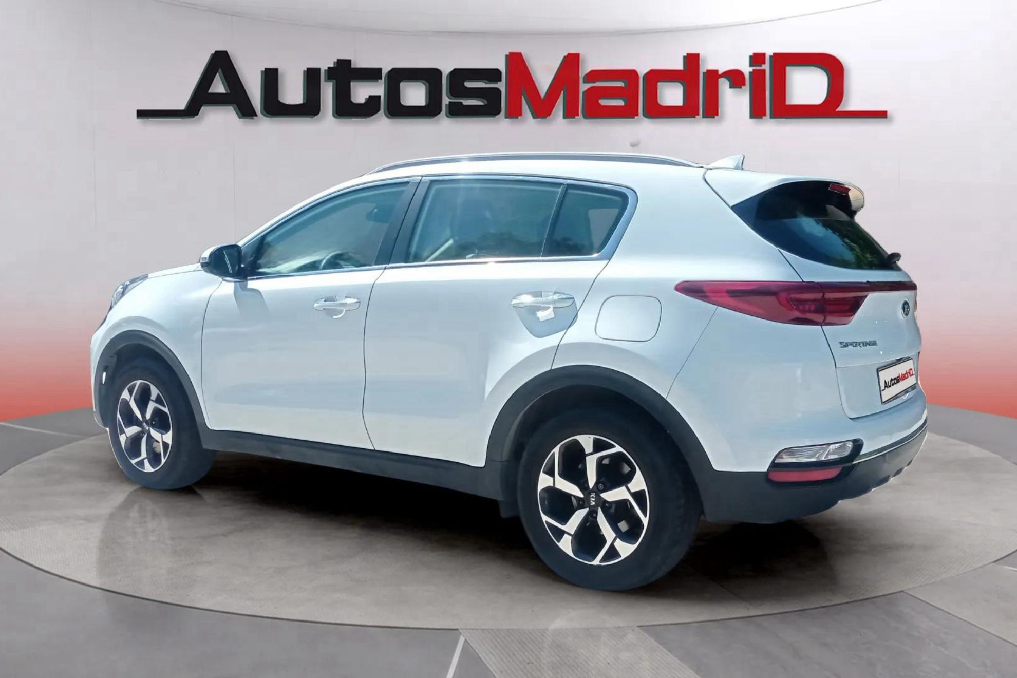 Kia Sportage 1.6 MHEV Drive 4x2 - foto 5
