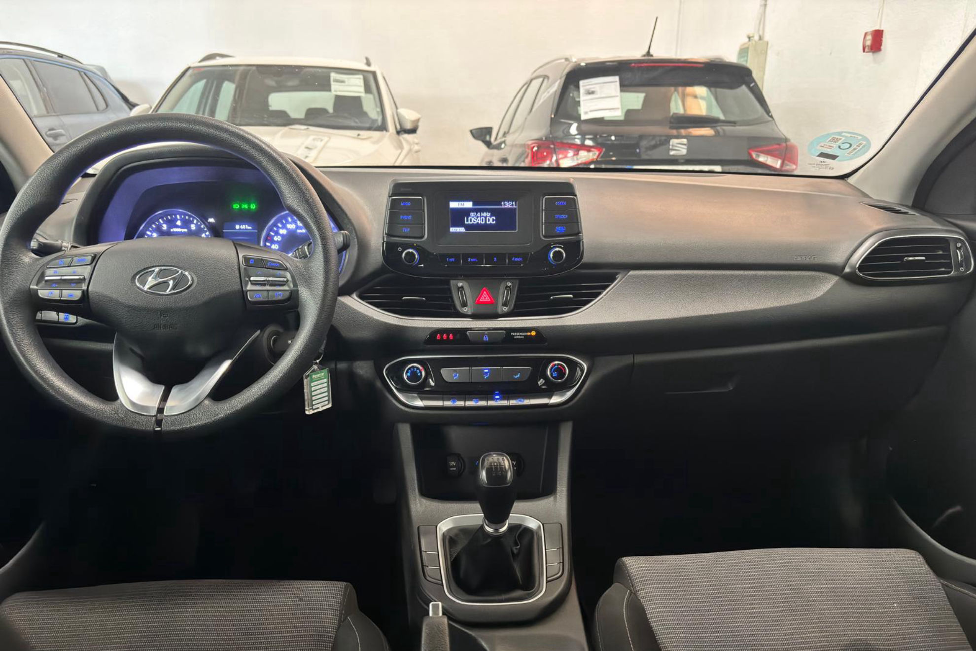 Hyundai i30 1.5 DPI Essence - foto 12