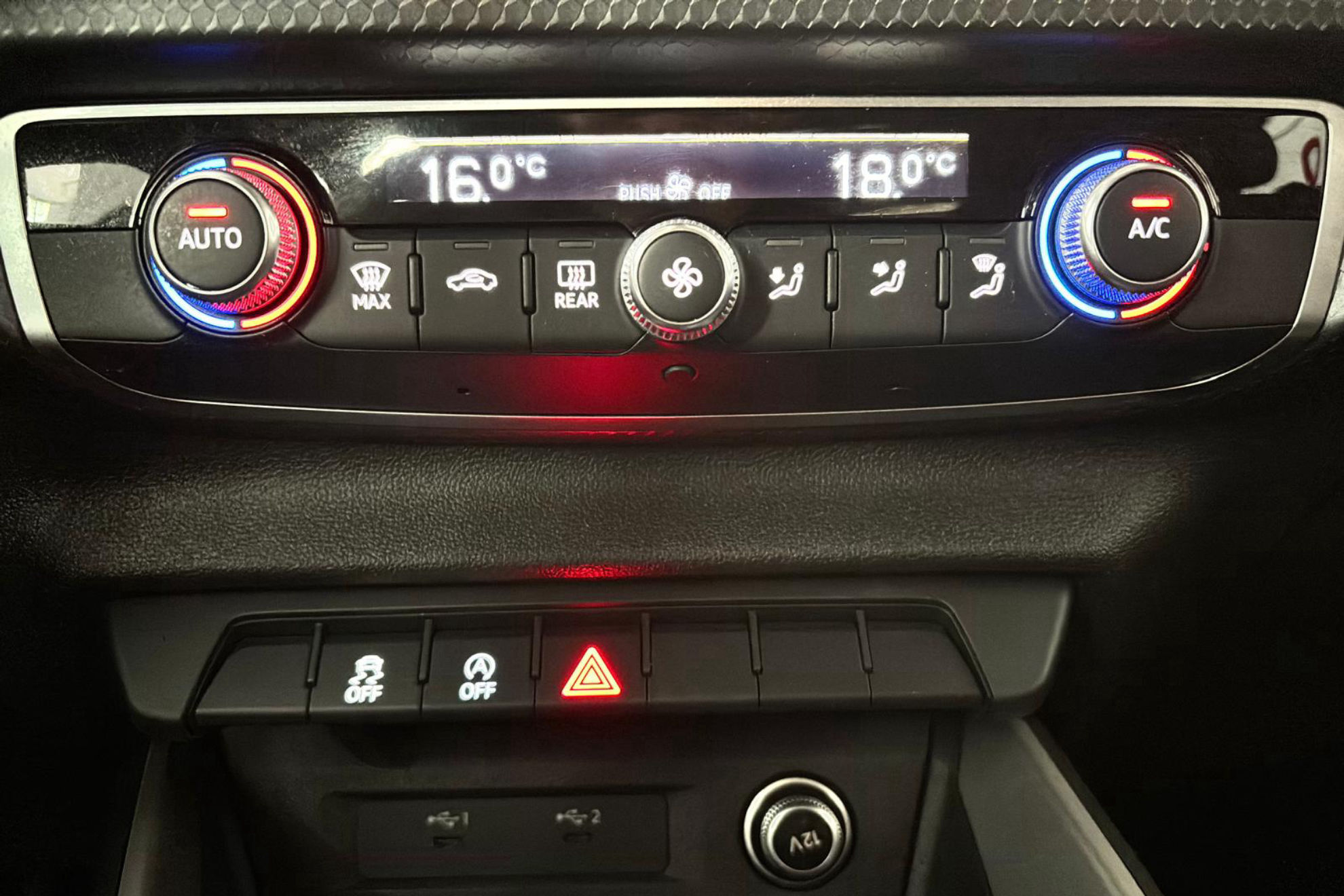 Audi A1 Sportback S line 25 TFSI - foto 27