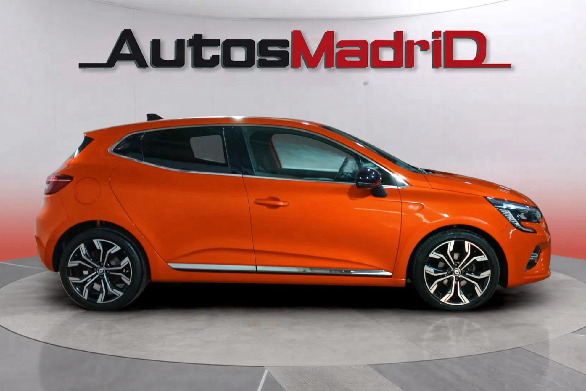 Renault Clio Techno TCe 90 - foto 9