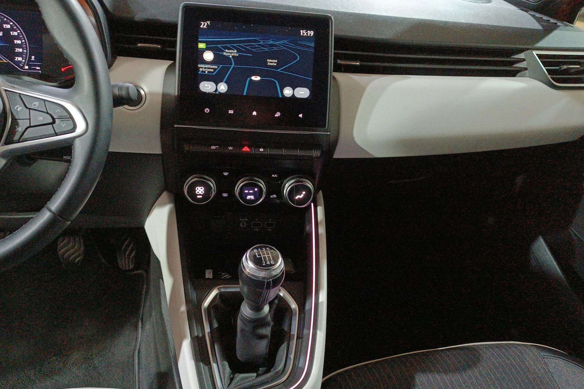 Renault Clio Techno TCe 90 - foto 11