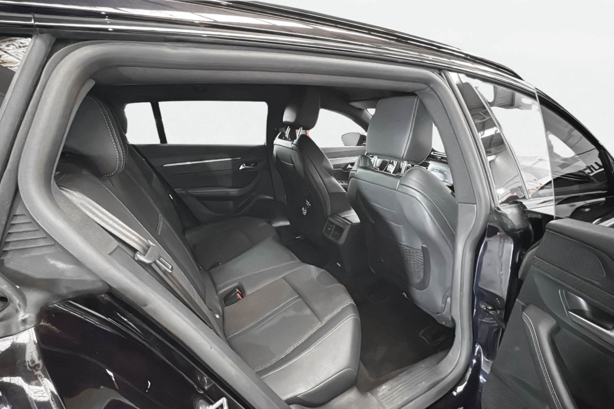 Peugeot 508 GT Pack BlueHDi 130 EAT8 - foto 18