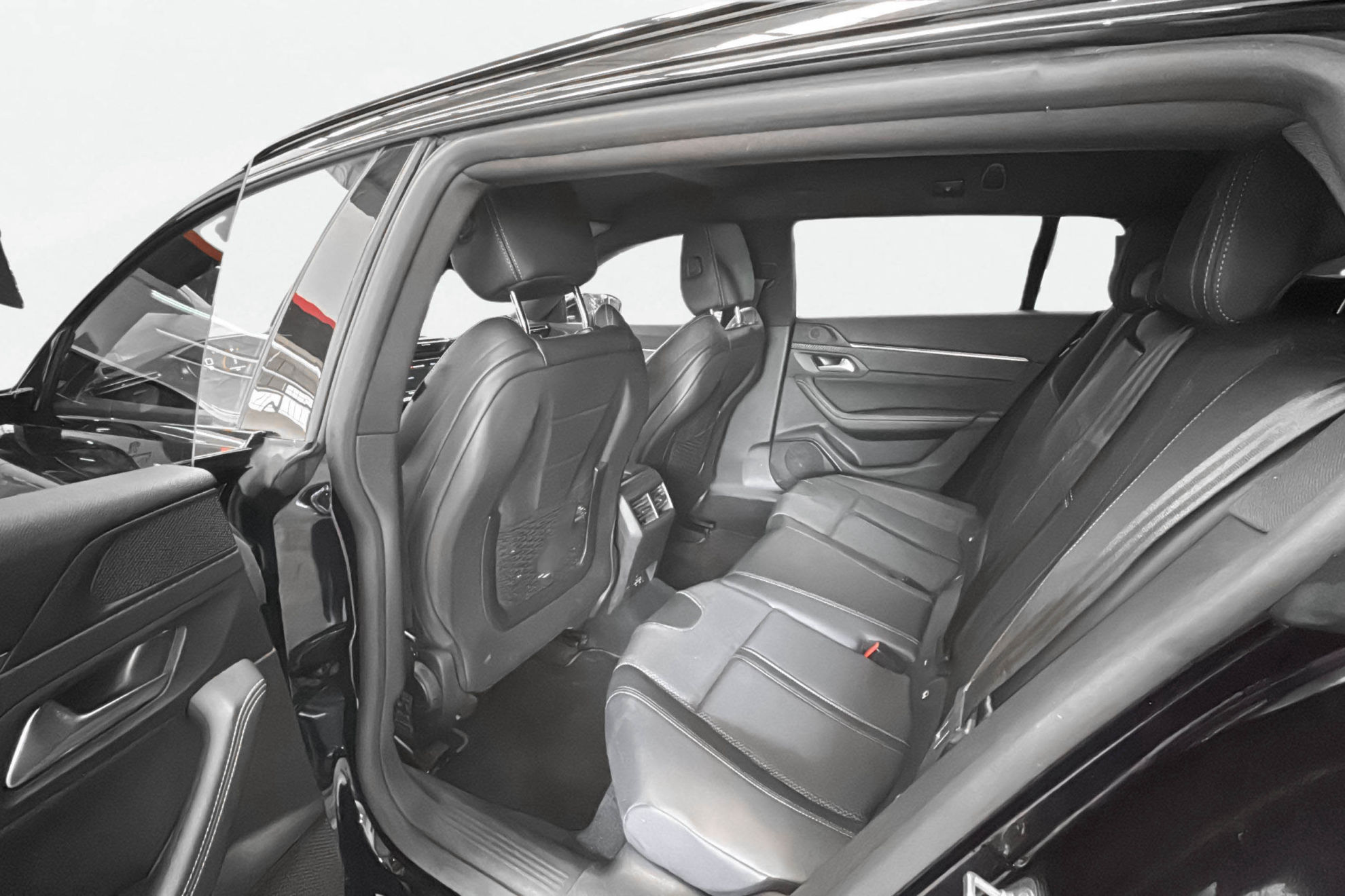 Peugeot 508 GT Pack BlueHDi 130 EAT8 - foto 15