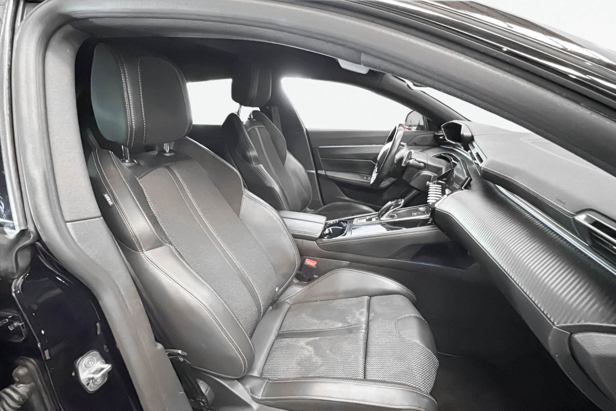 Peugeot 508 GT Pack BlueHDi 130 EAT8 - foto 17