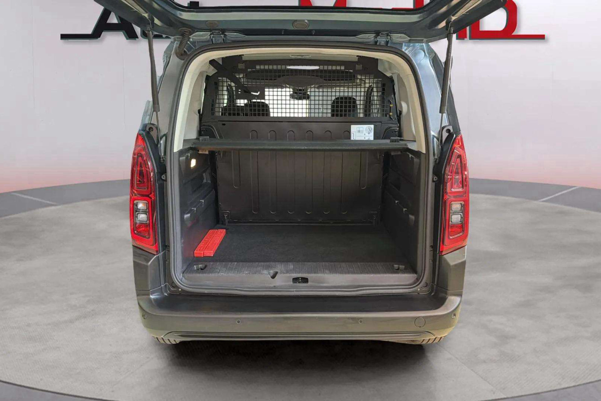 Opel Combo 1.5 Td MT6 ?6.4 - foto 7