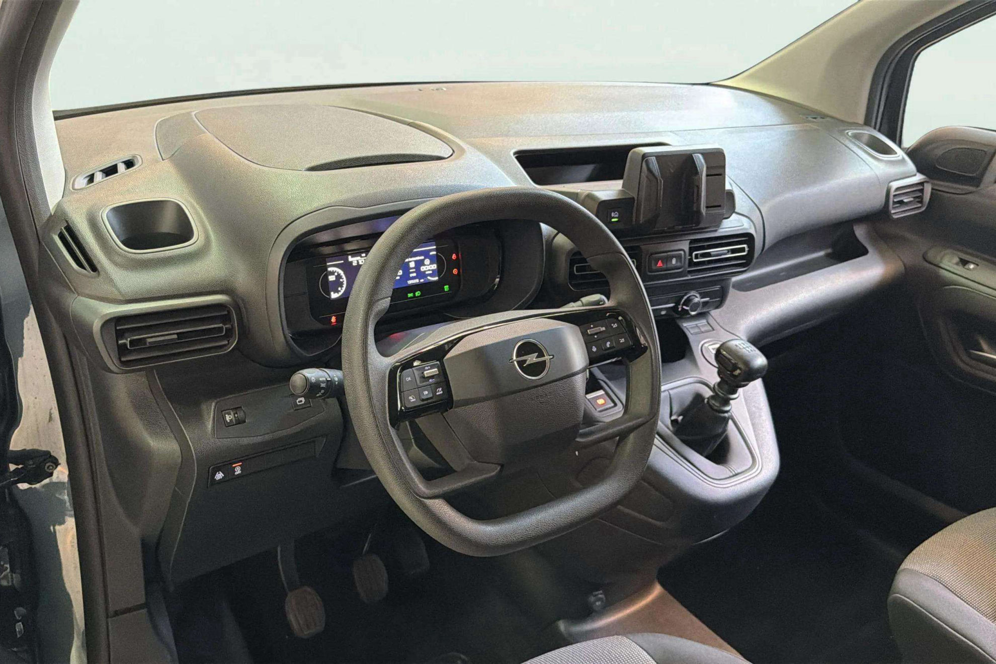Opel Combo 1.5 Td MT6 ?6.4 - foto 11