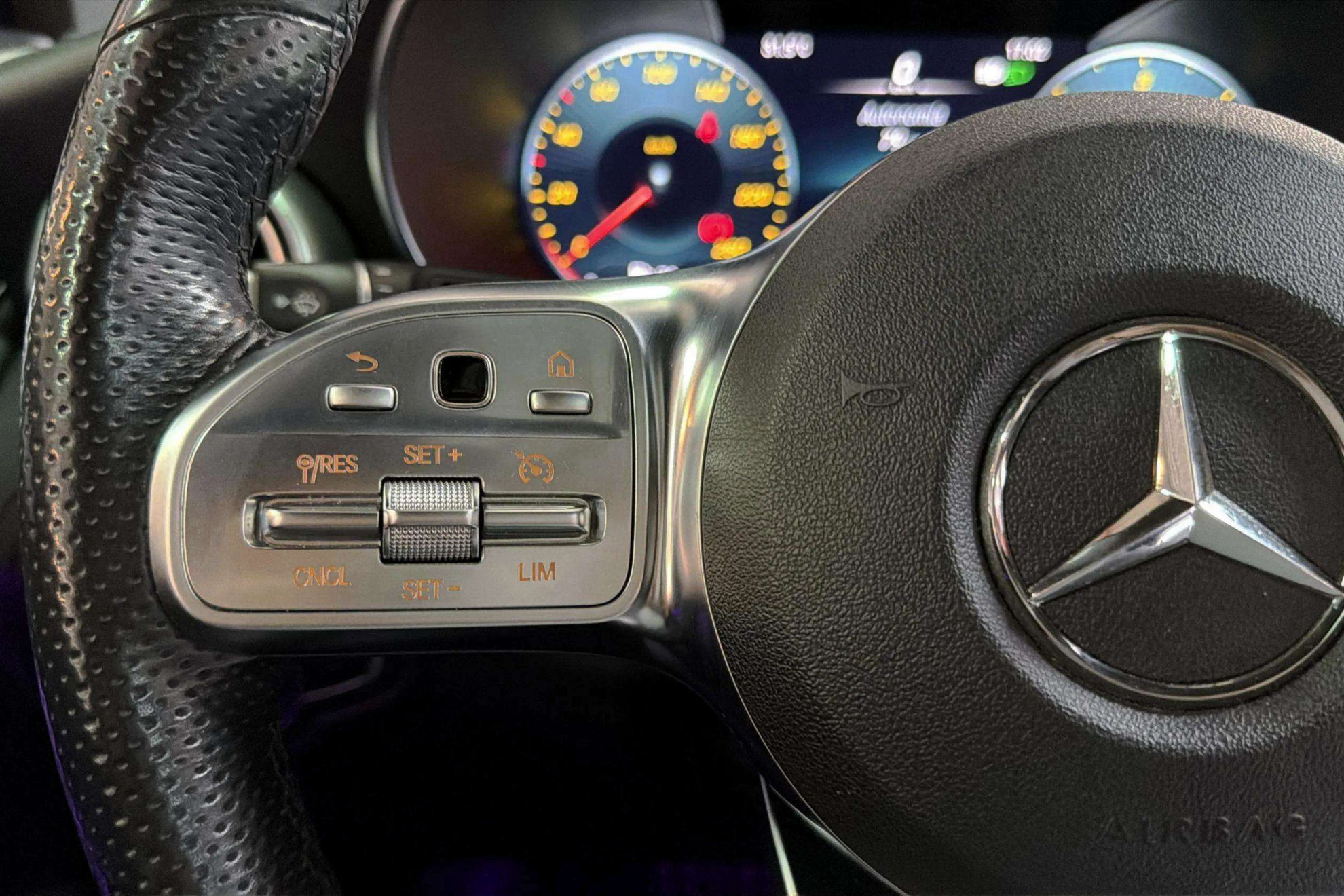Mercedes-Benz GLC 400d 4MATIC - foto 23