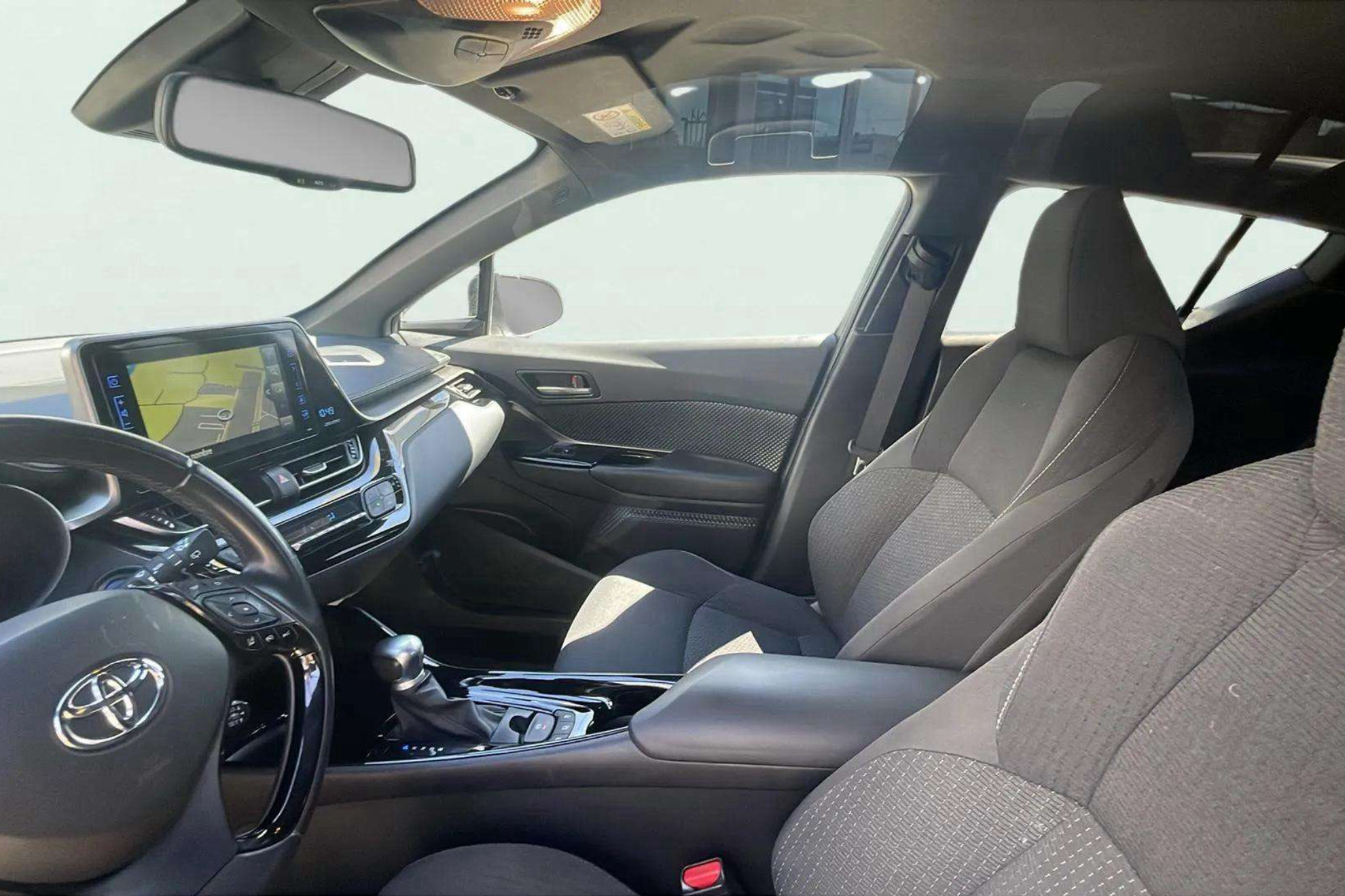 Toyota C-HR 1.8 125H Advance - foto 11