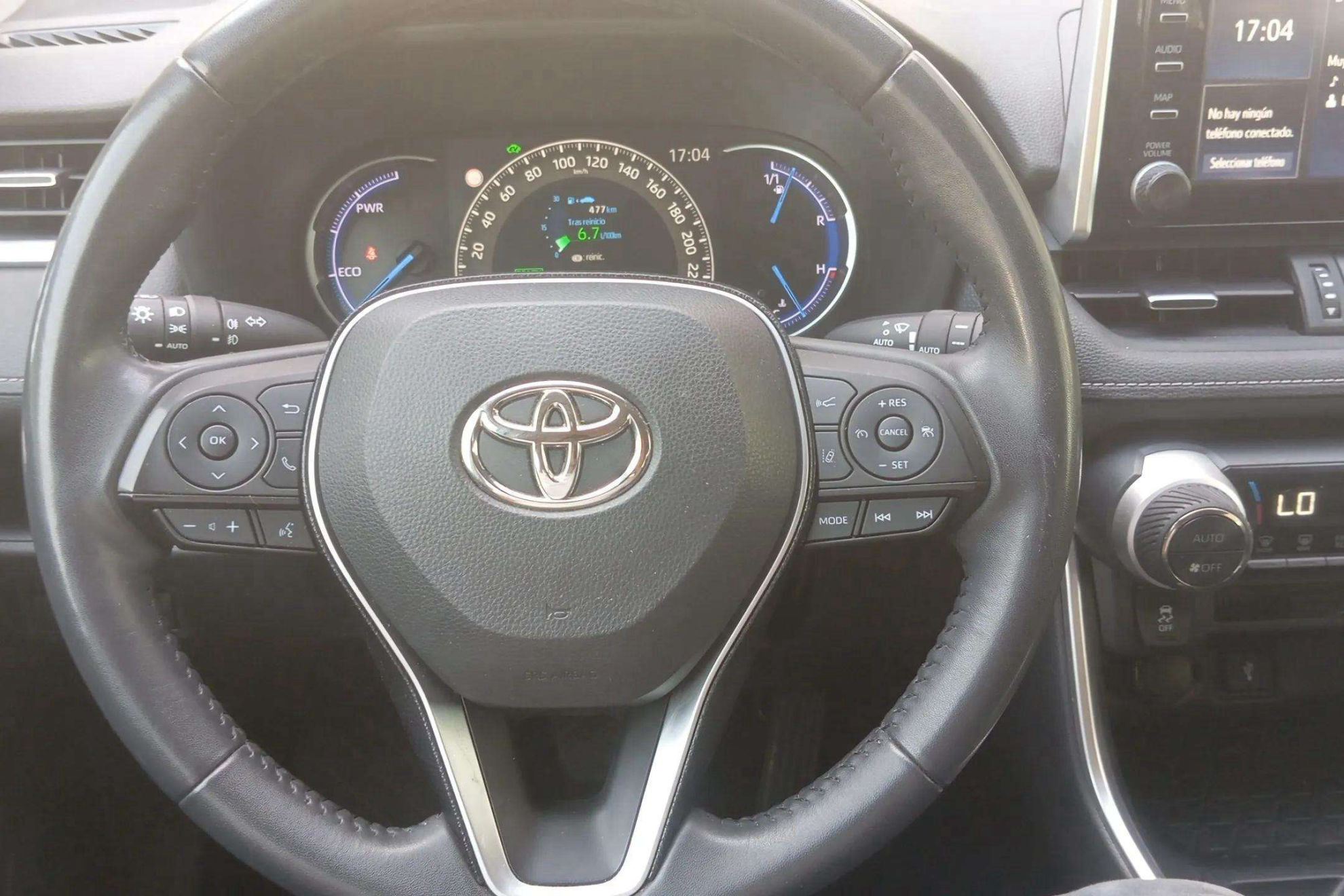 Toyota RAV4 2.5l 220H Advance 4WD - foto 16