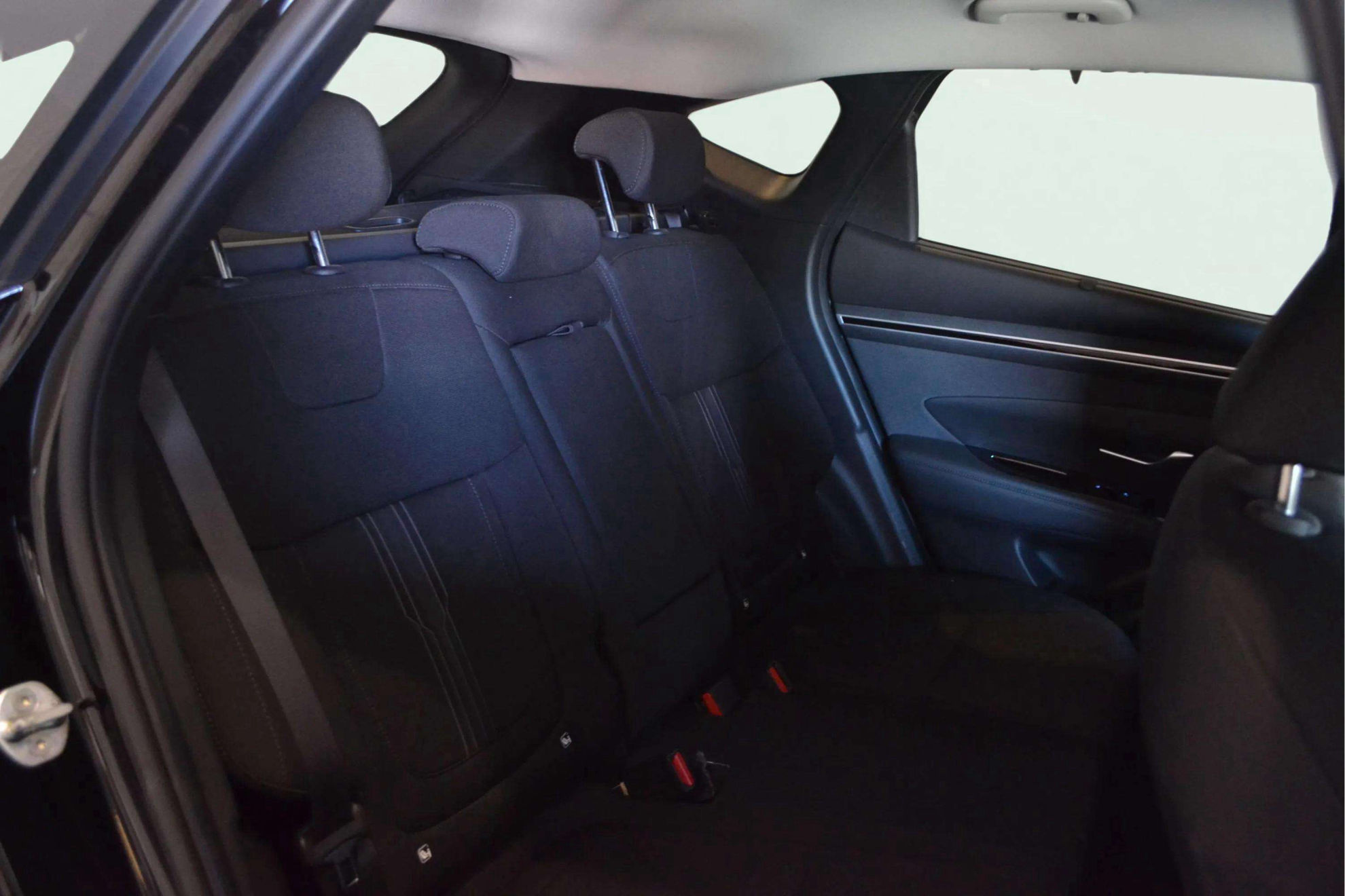 Hyundai Tucson 1.6 T-GDi HEV Tecno 2C - foto 12